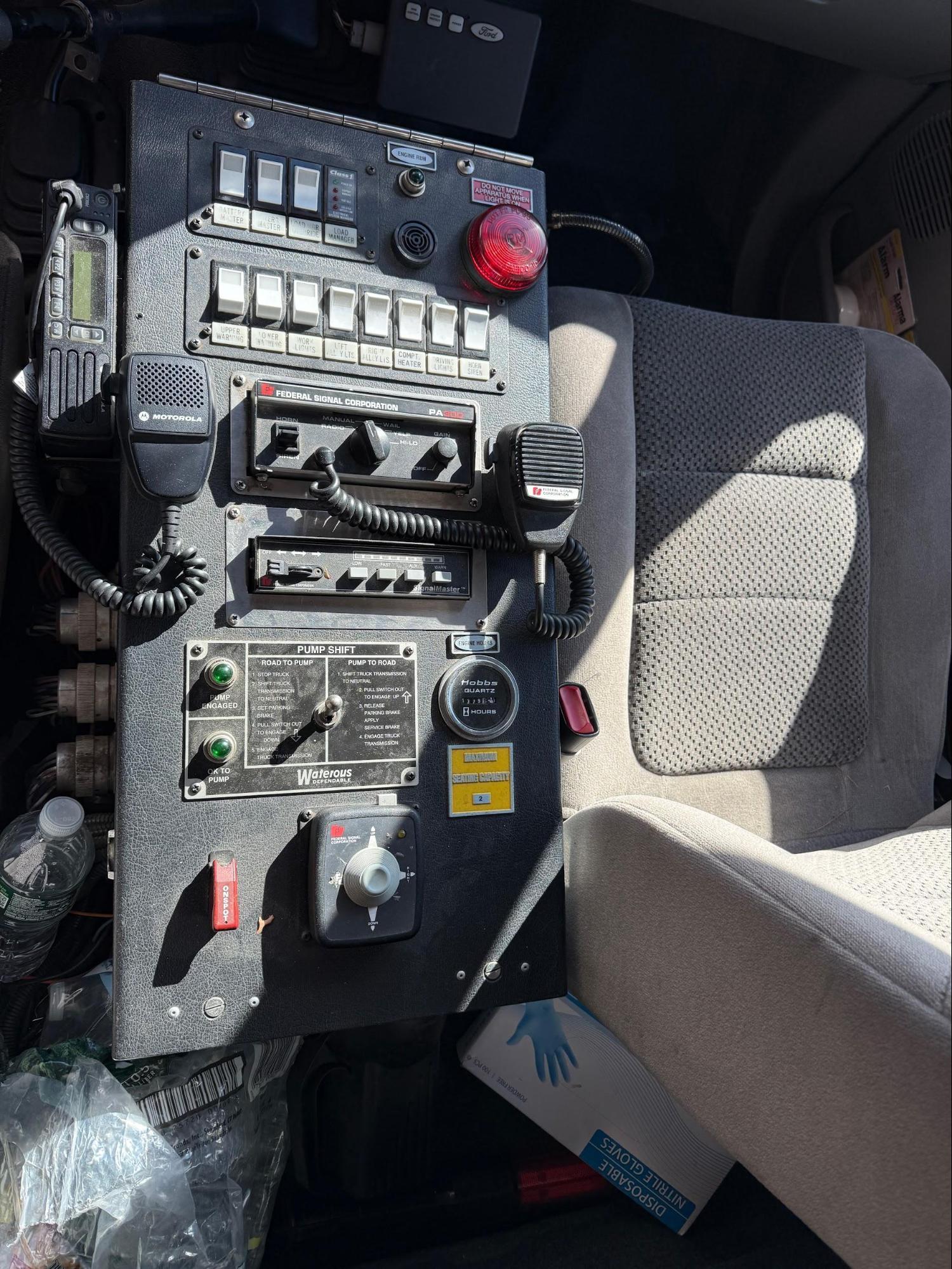 2001 Ford F-550 E-One Mini Pumper (750/300) - image 12