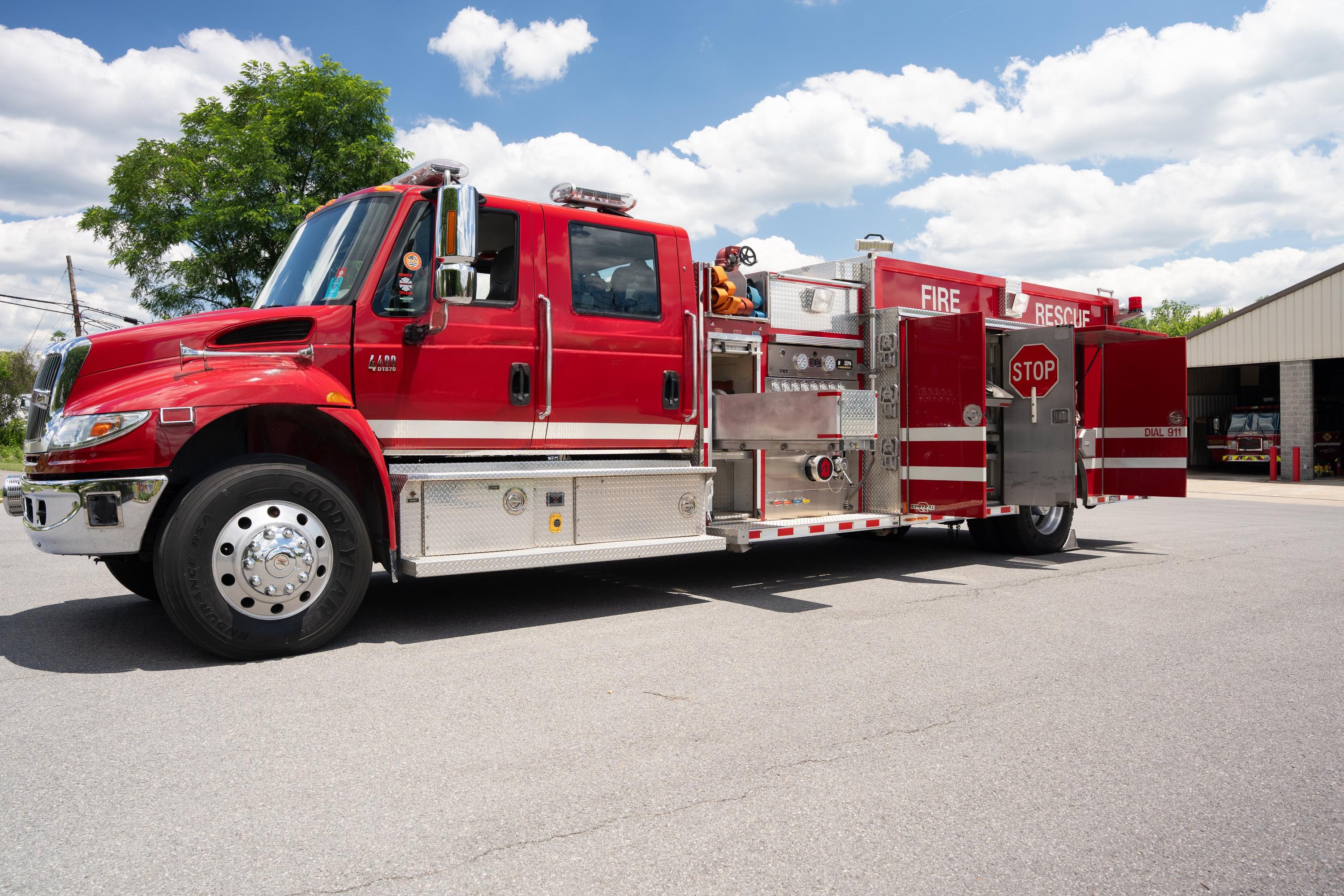 2007 Rosenbauer International Rescue Pumper - image 22