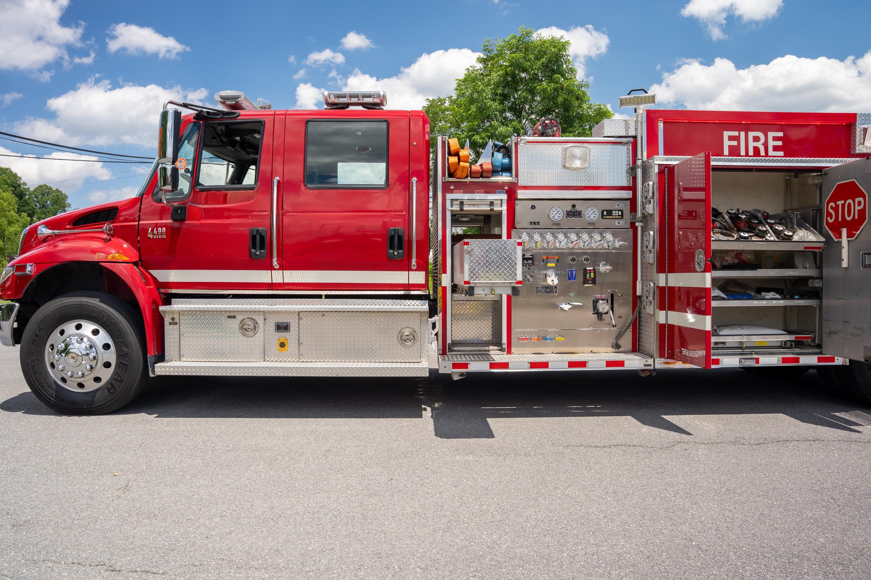 2007 Rosenbauer International Rescue Pumper - image 23