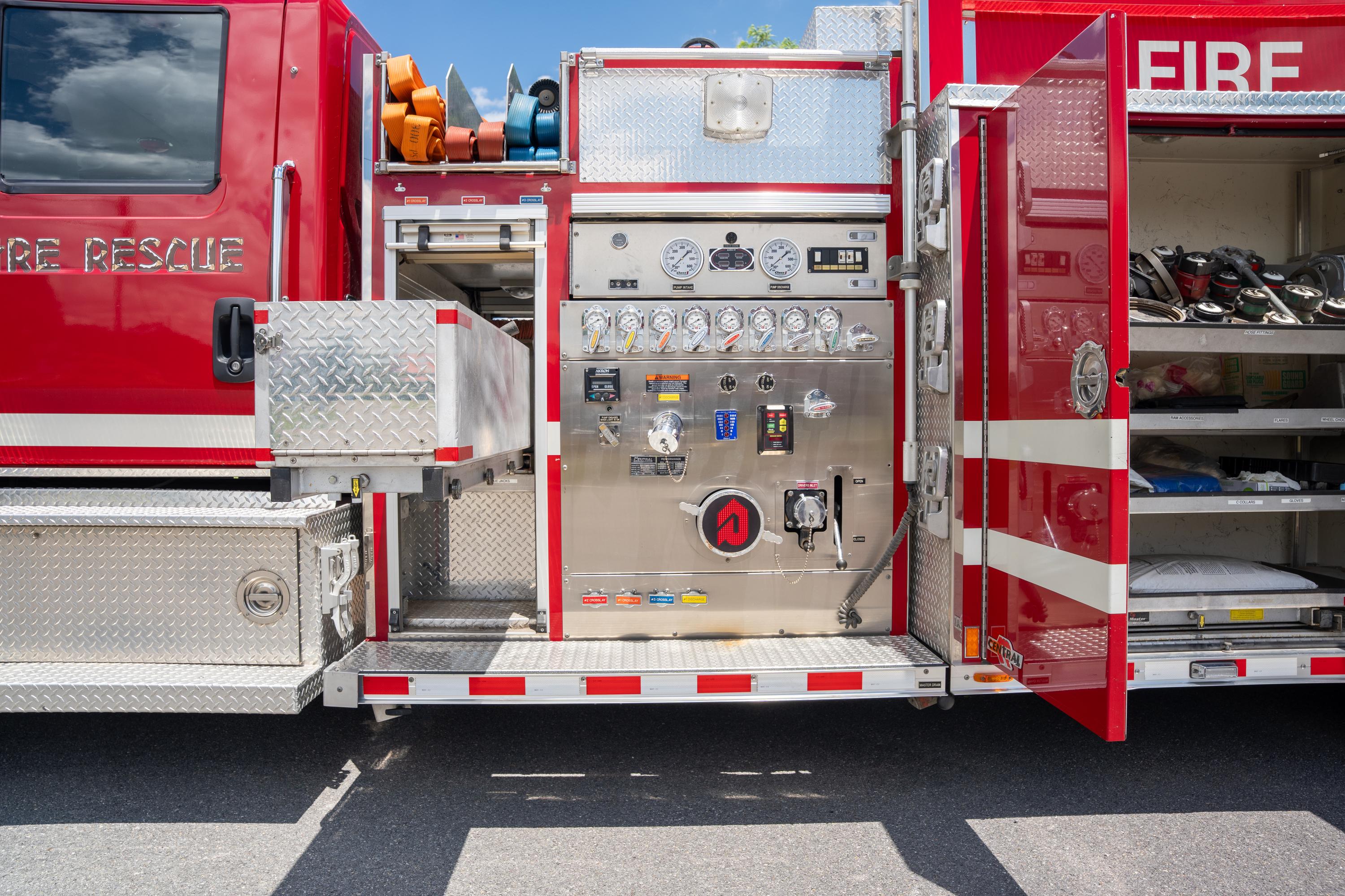 2007 Rosenbauer International Rescue Pumper - image 24
