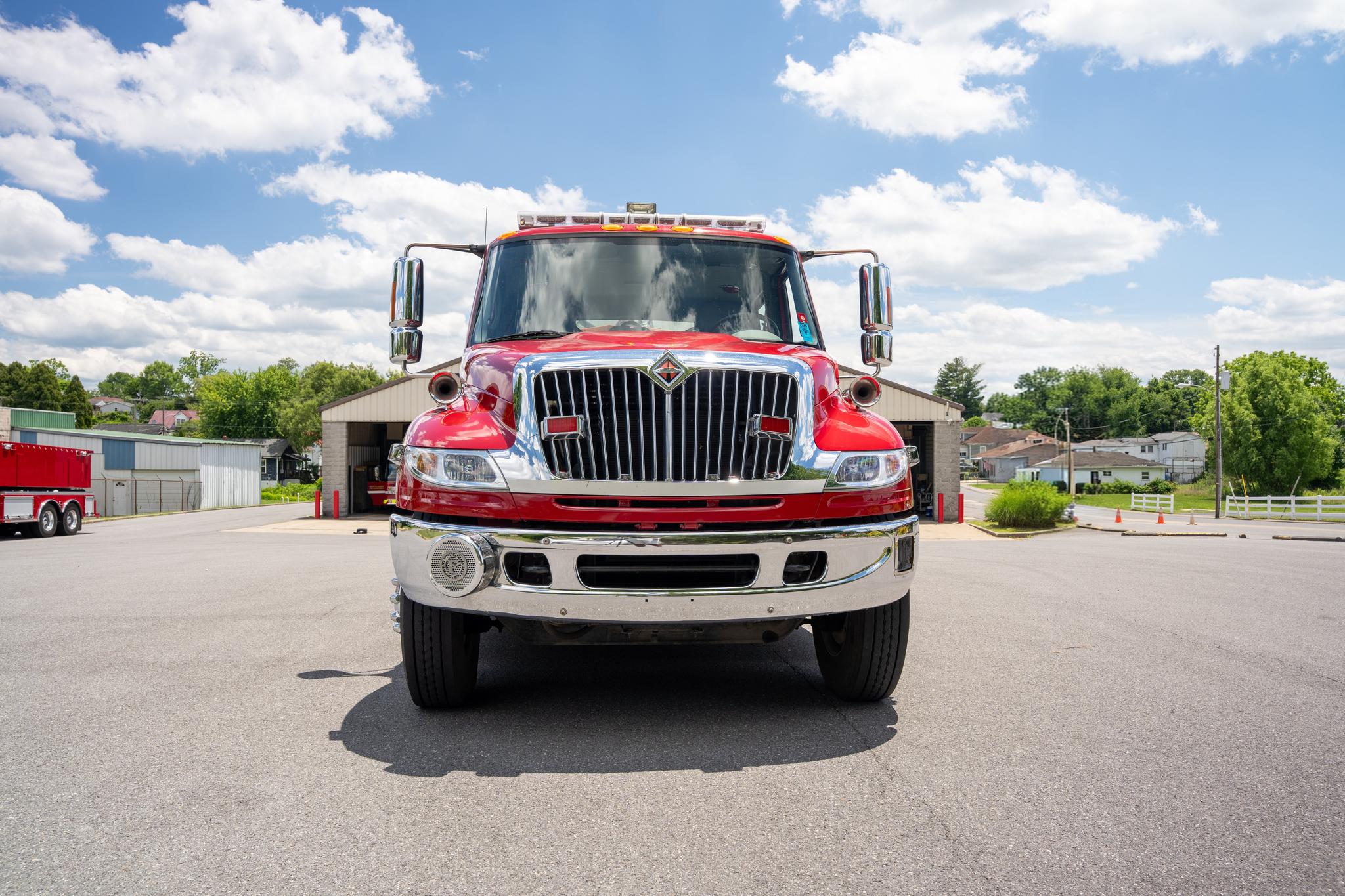 2007 Rosenbauer International Rescue Pumper - image 2