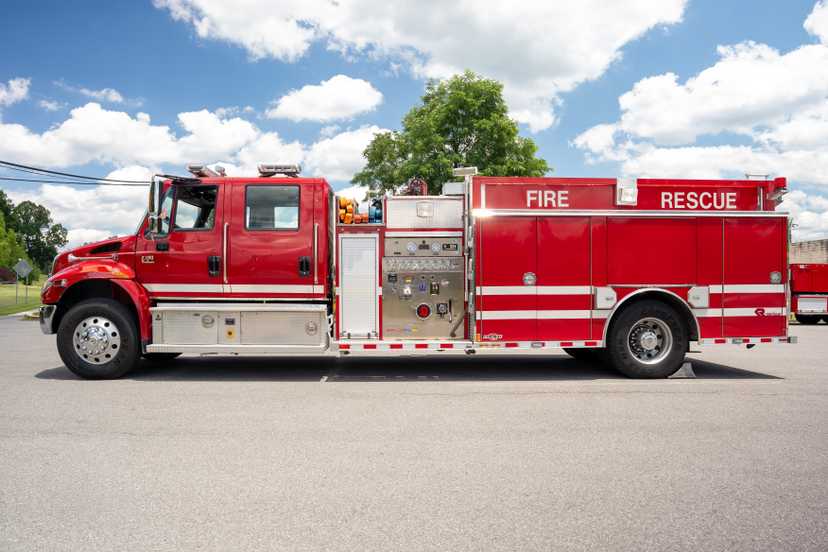 2007 Rosenbauer International Rescue Pumper — photo 4