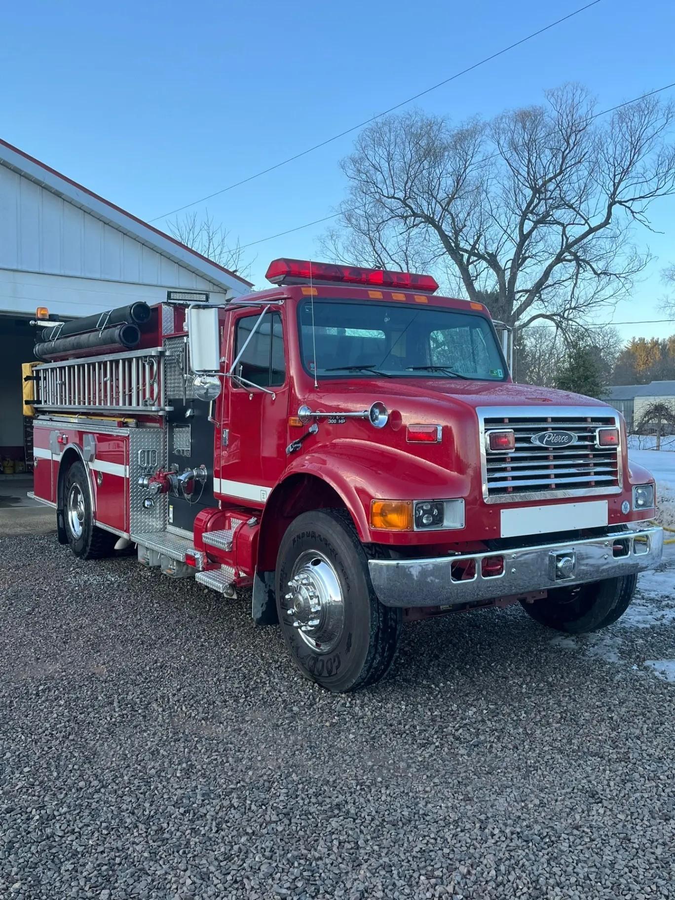 1998 Pierce International Pumper - image 3