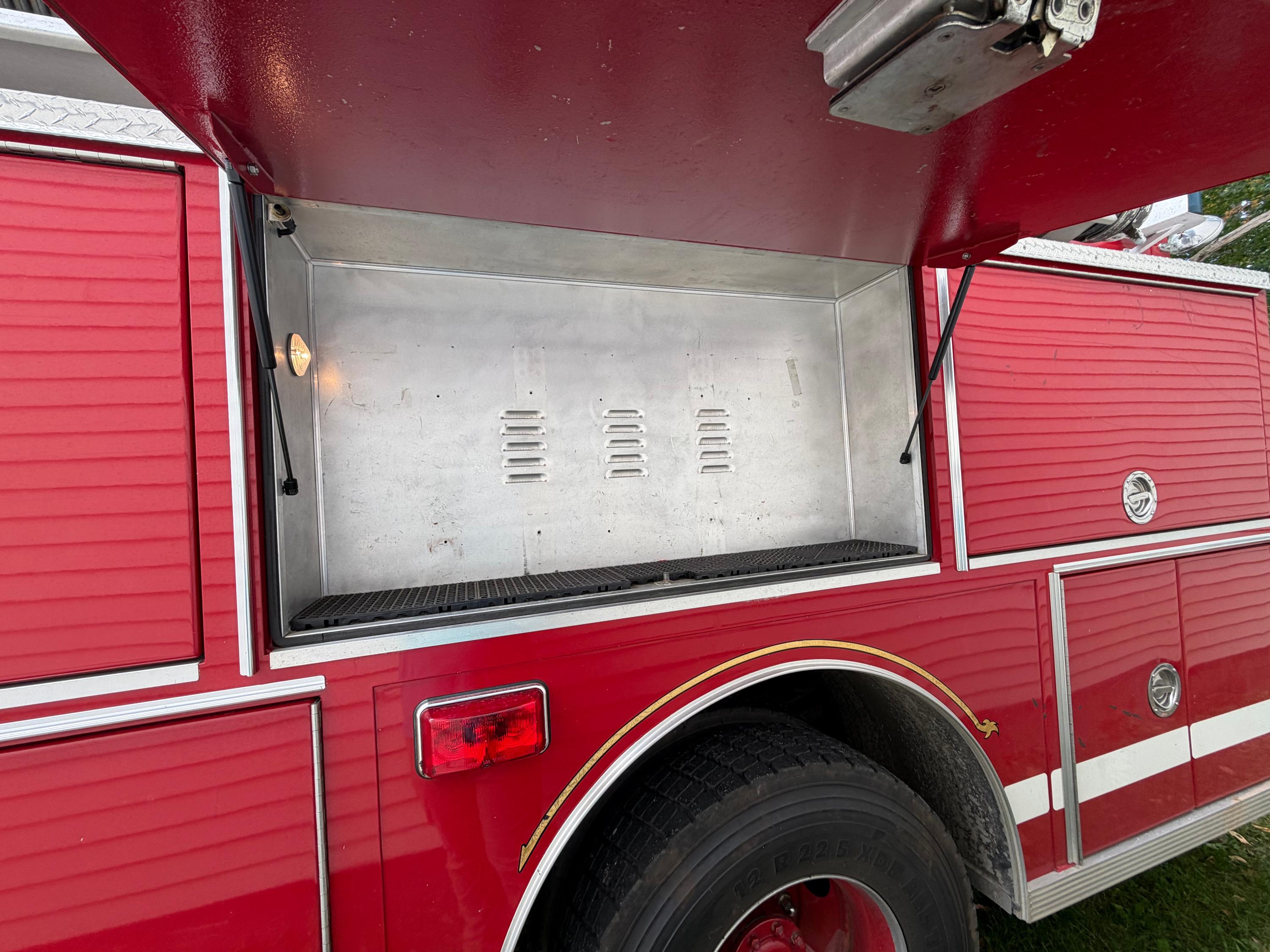 2000 Metalfab GMC Pumper Tanker - image 21