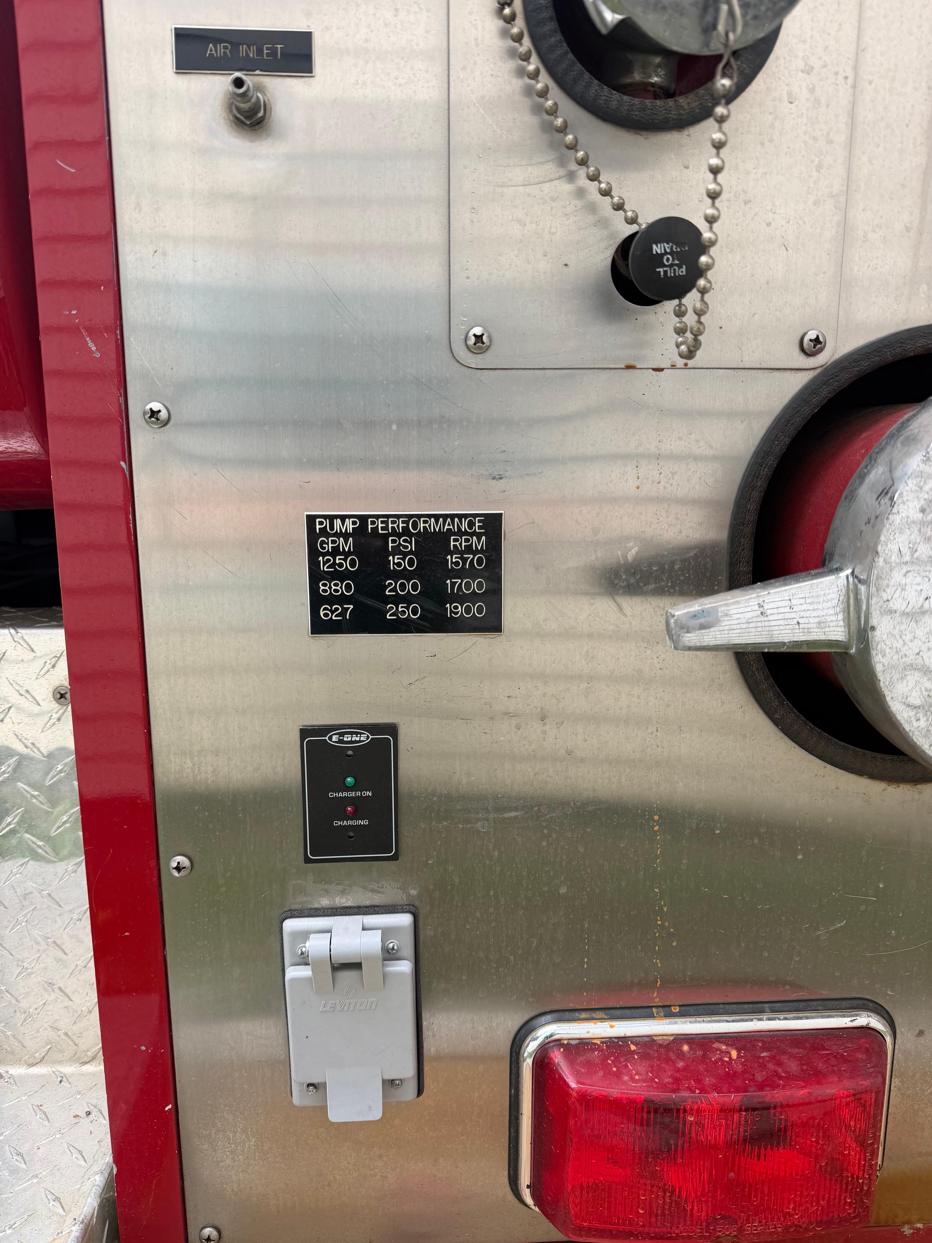 2000 Metalfab GMC Pumper Tanker - image 19