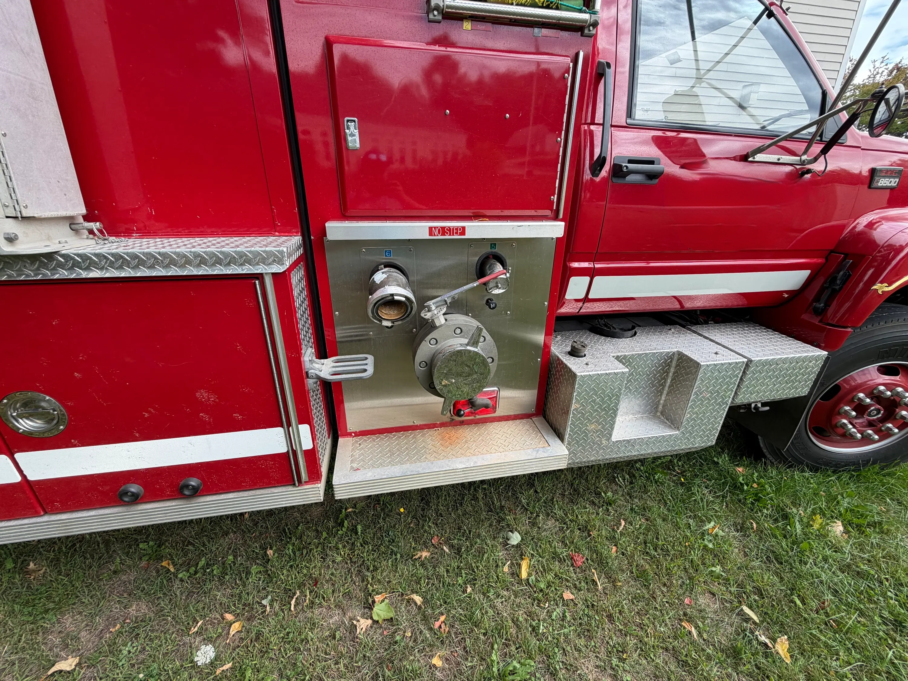 2000 Metalfab GMC Pumper Tanker - image 11