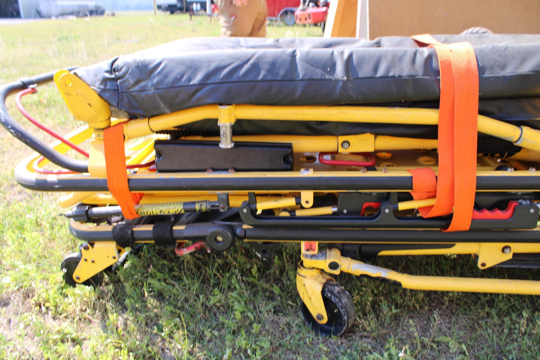 Stryker MX-Pro Stretcher - image 2
