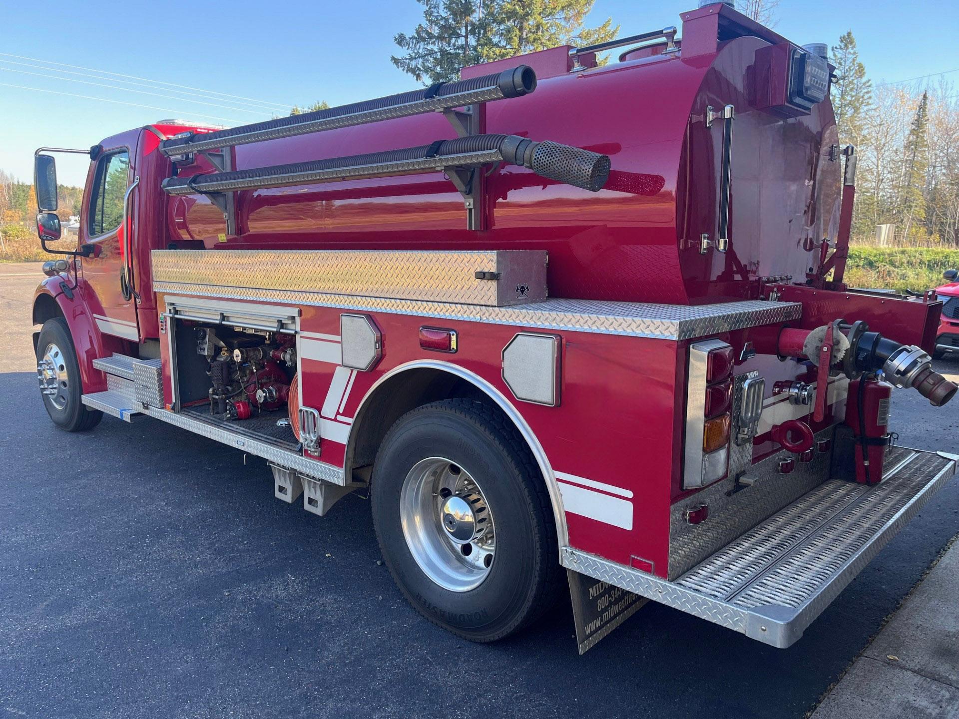 2007 MidWest Freightliner Tanker - image 5