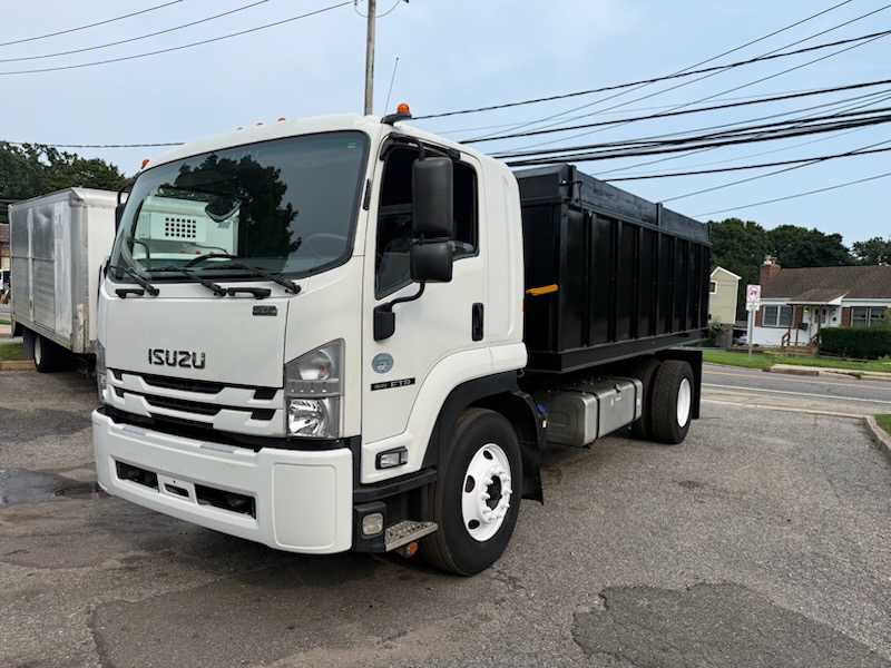 2019 Isuzu FTR Dump Truck
