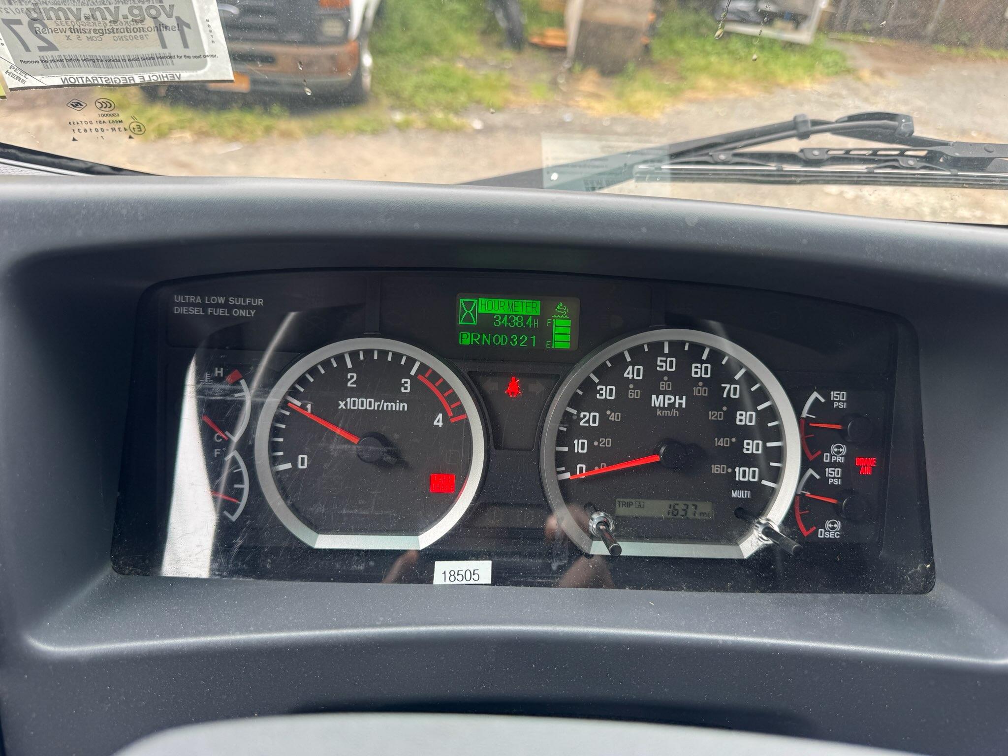 2019 Isuzu FTR Dump Truck - image 8