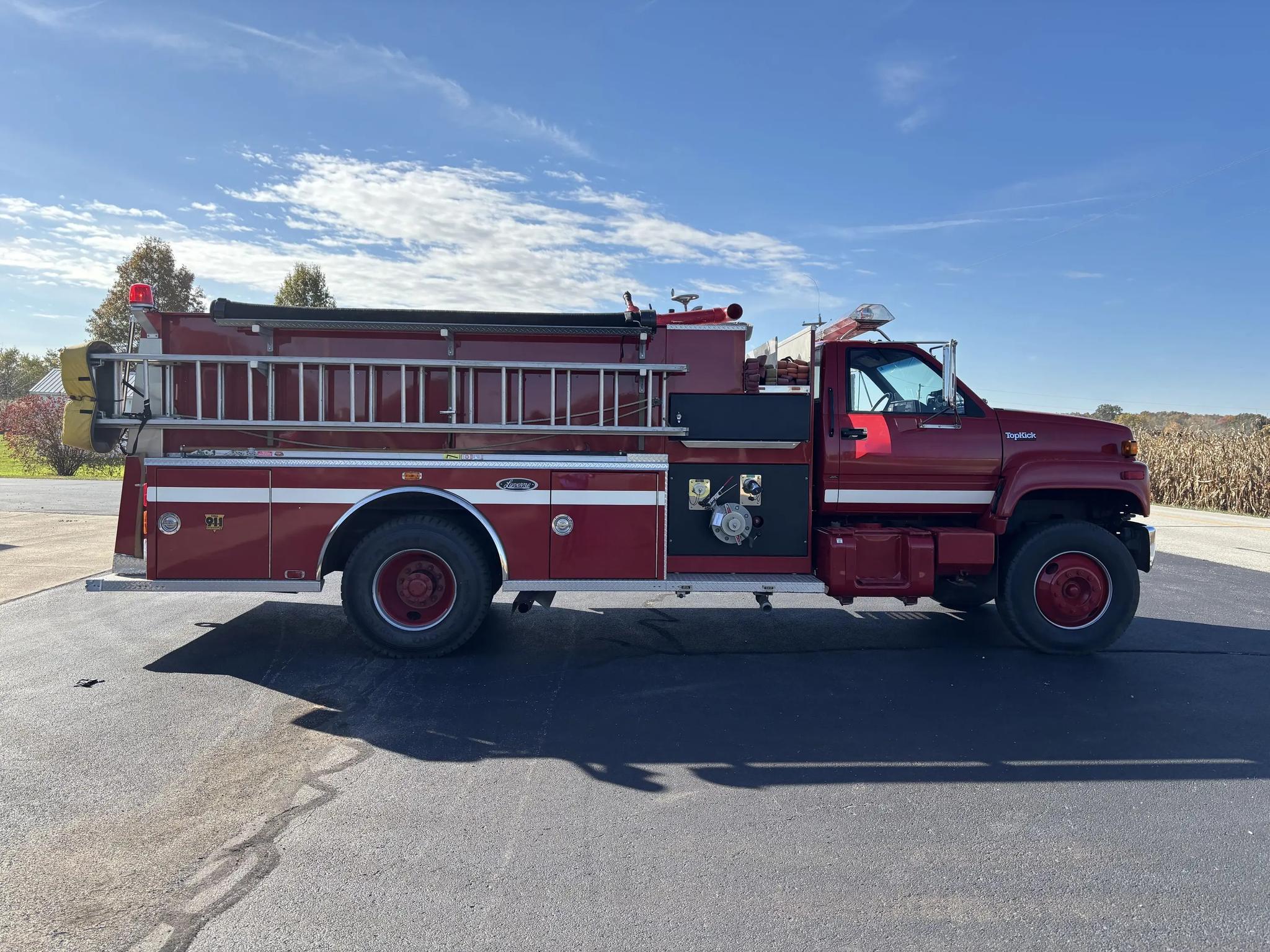 1992 Luverne GMC Pumper Tanker - image 2
