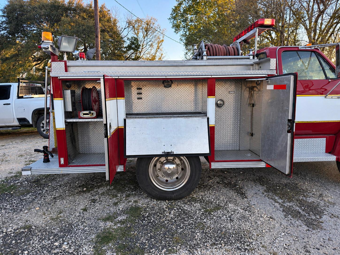 1983 E-One Pumper - image 10