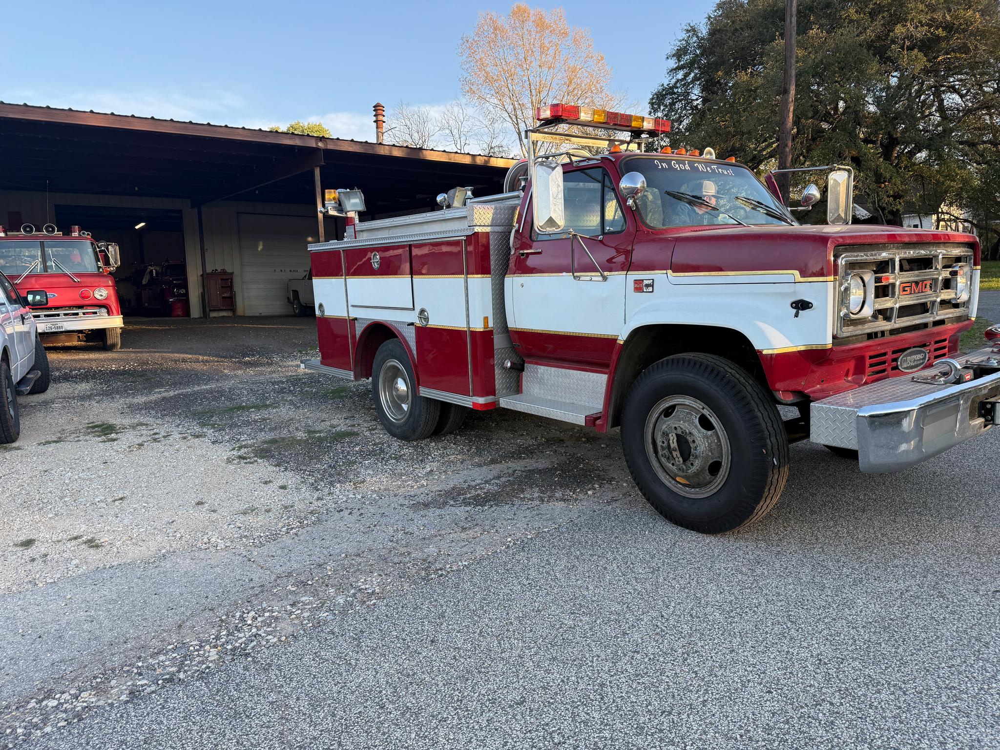 1983 E-One Pumper - image 2