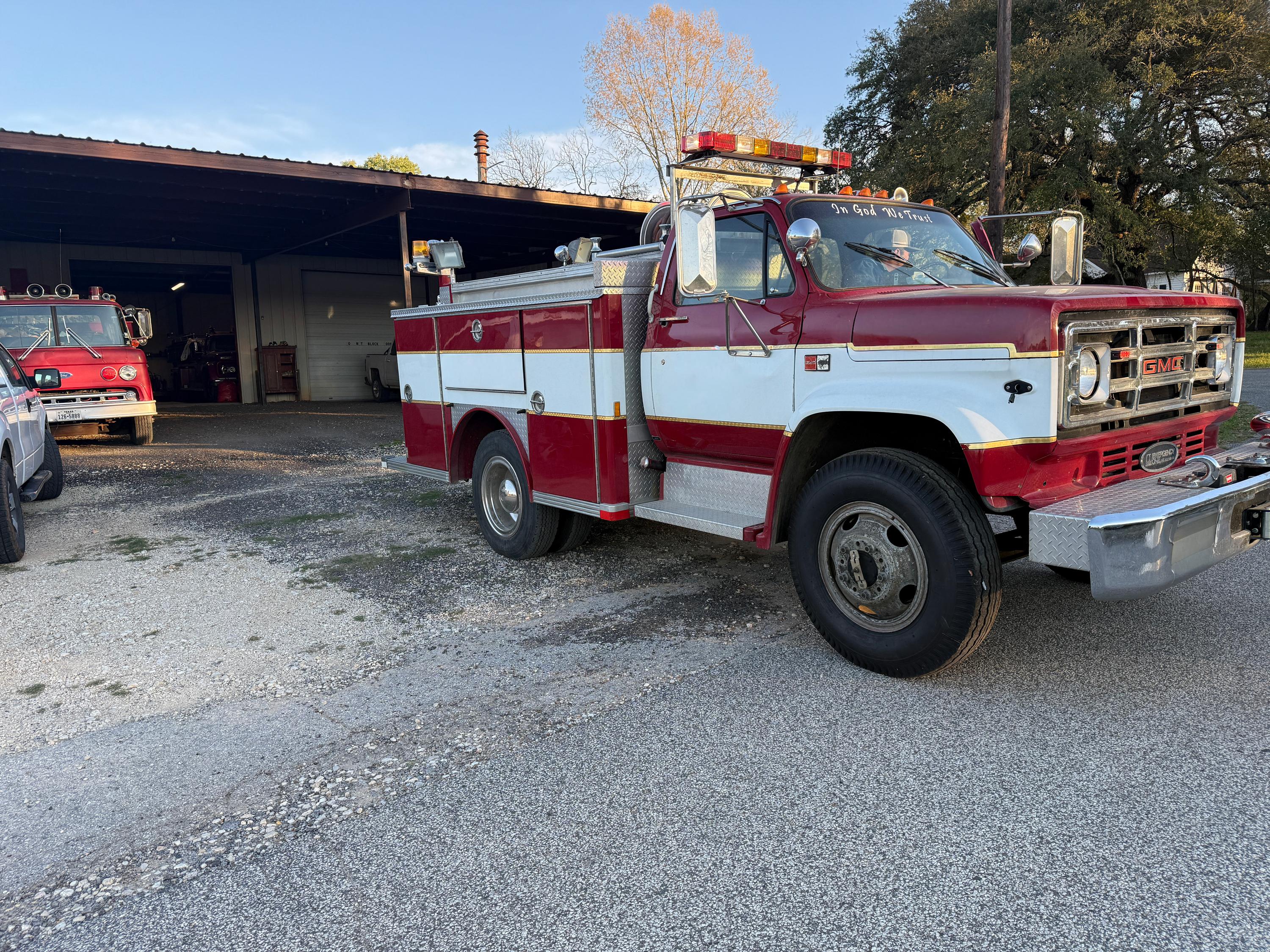 1983 E-One Pumper - image 2