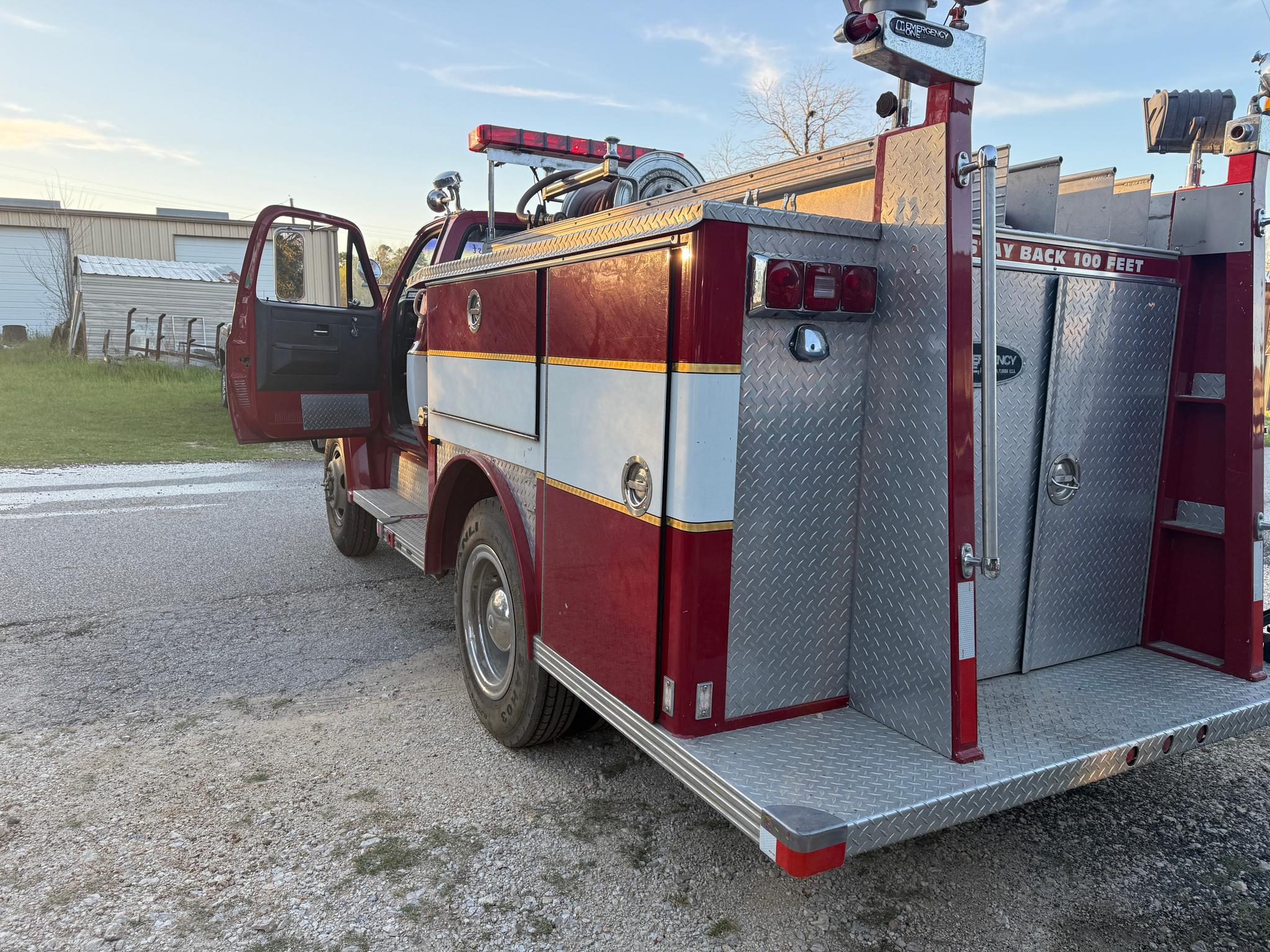 1983 E-One Pumper - image 5