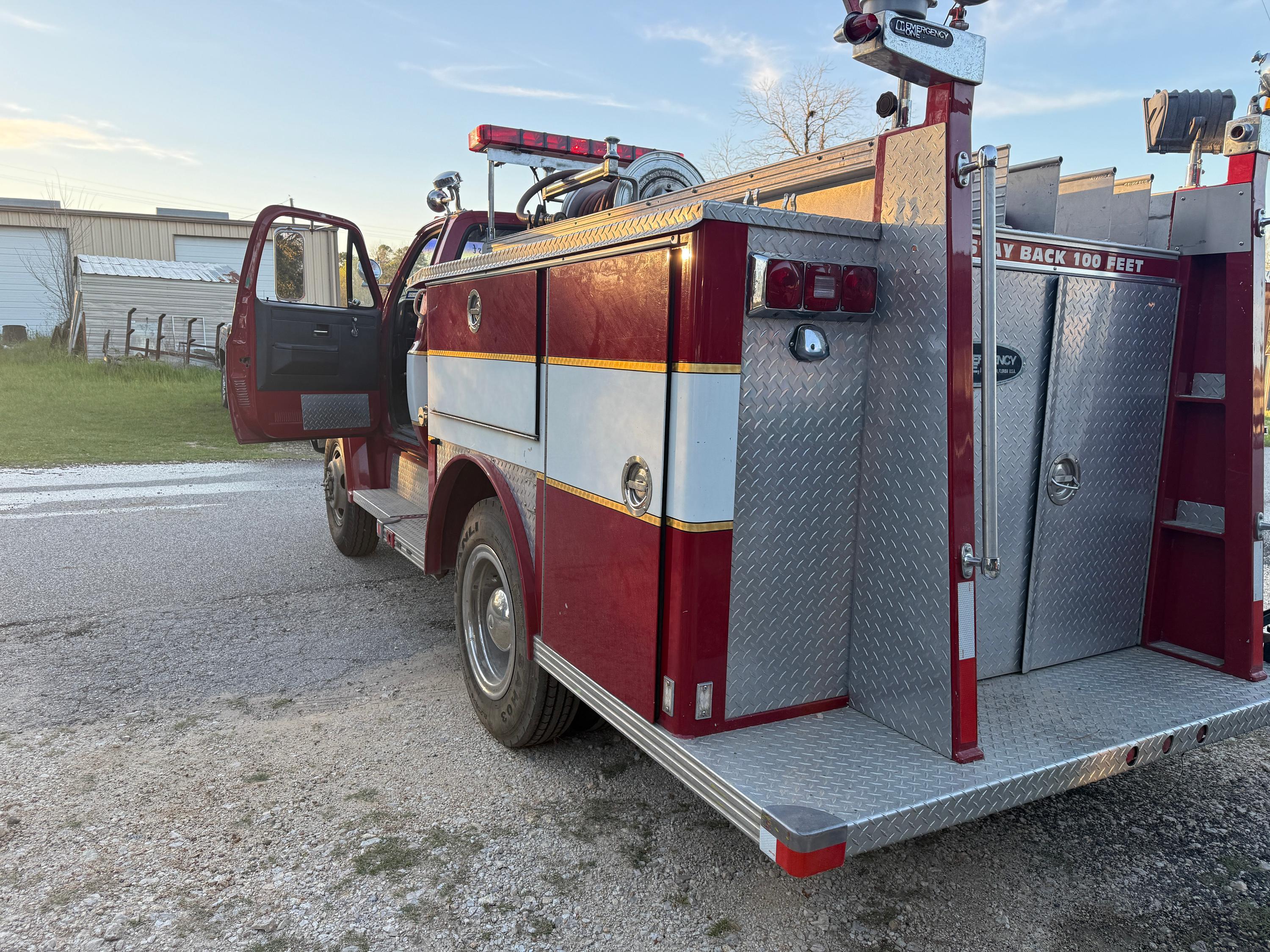 1983 E-One Pumper - image 5