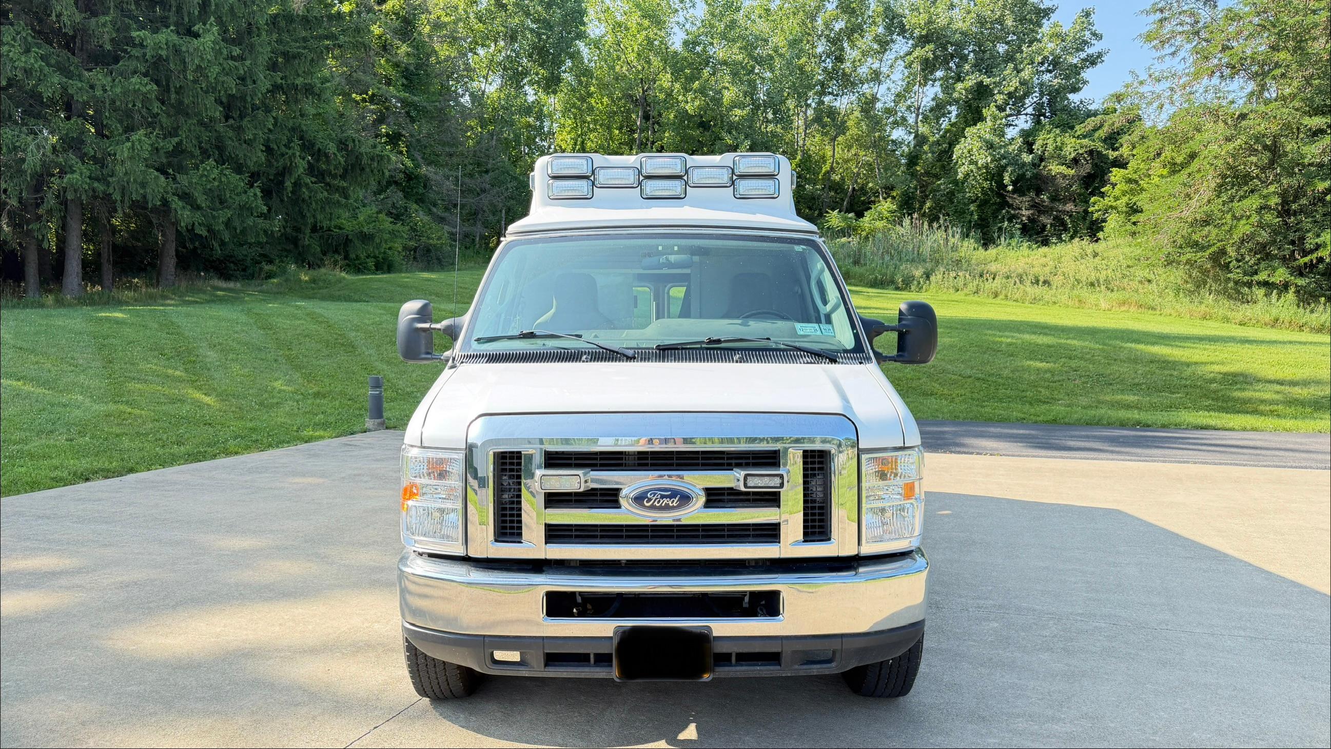 2014 AEV Ford Type II Ambulance - image 2