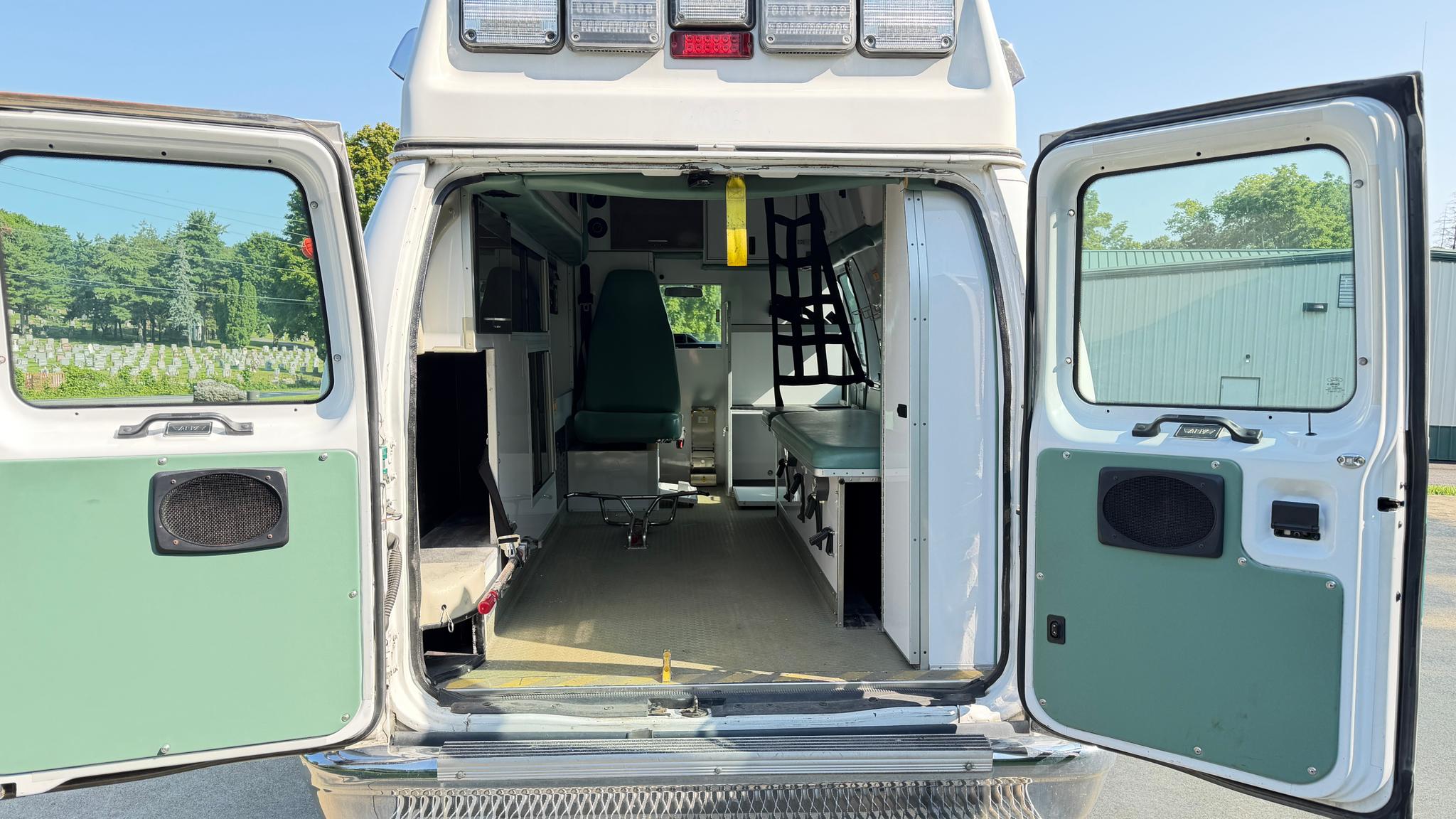 2014 AEV Ford Type II Ambulance - image 5