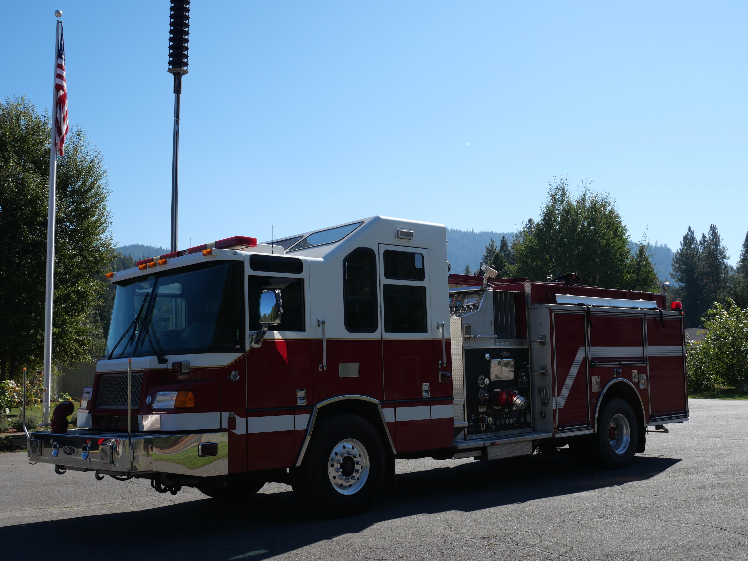 2002 Pierce Quantum Pumper - image 7