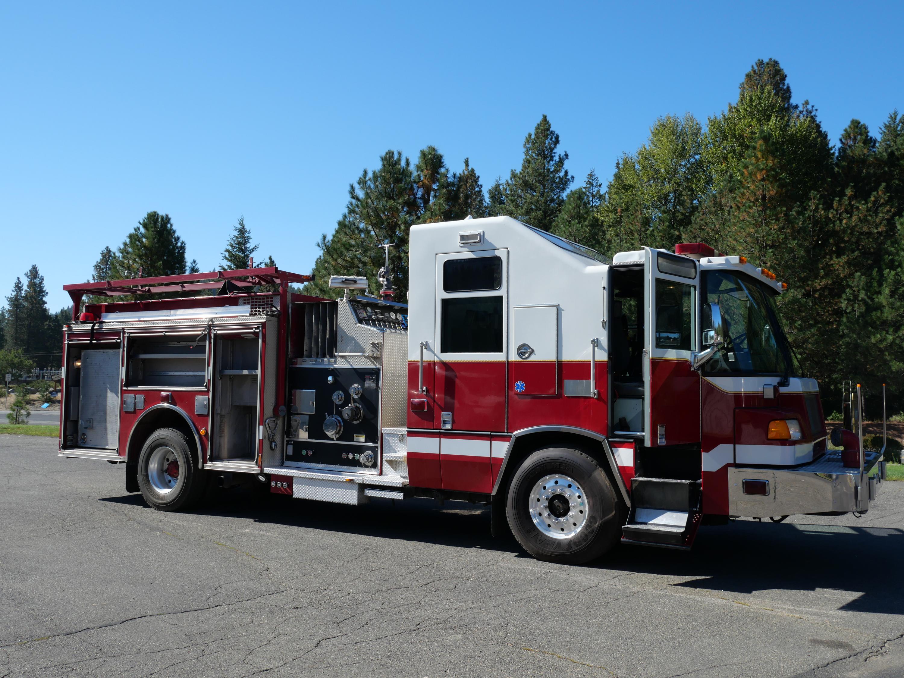 2002 Pierce Quantum Pumper - image 13