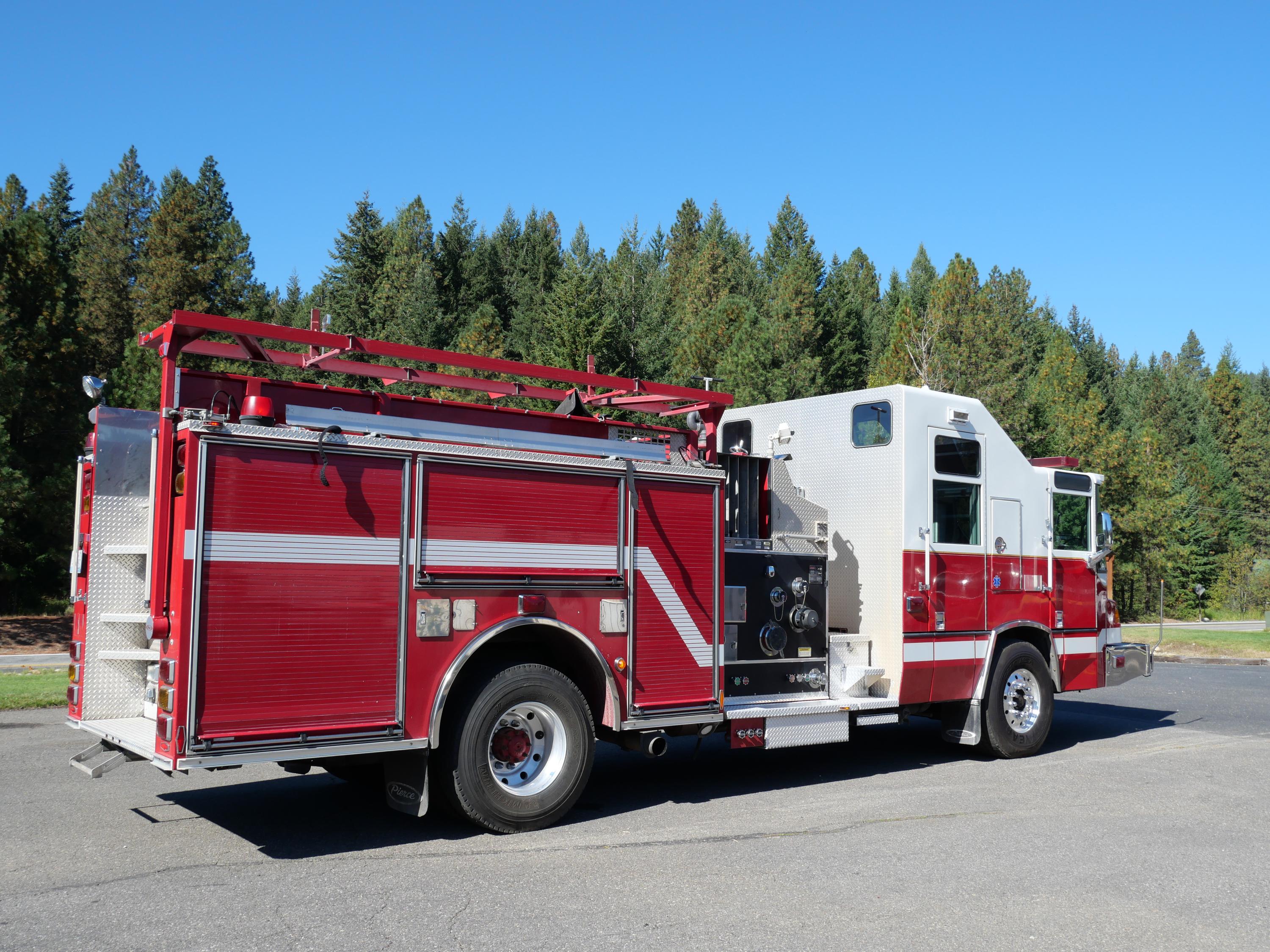 2002 Pierce Quantum Pumper - image 6
