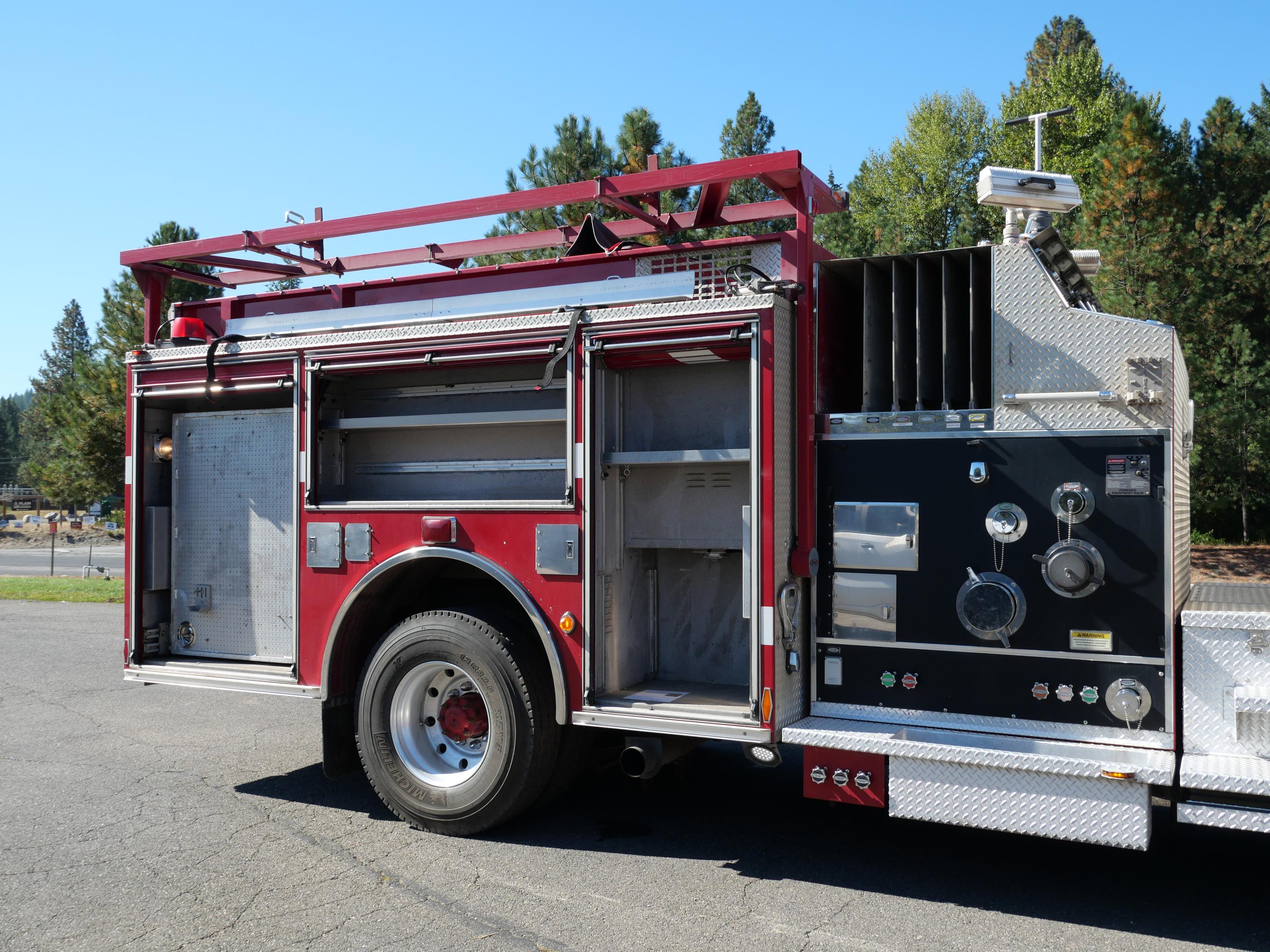 2002 Pierce Quantum Pumper - image 12