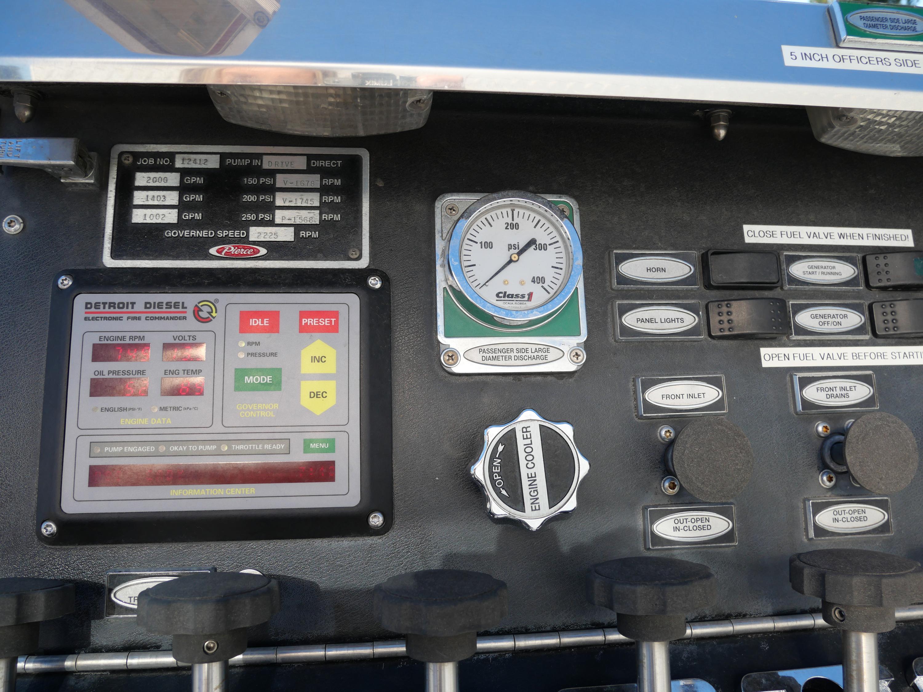 2002 Pierce Quantum Pumper - image 25