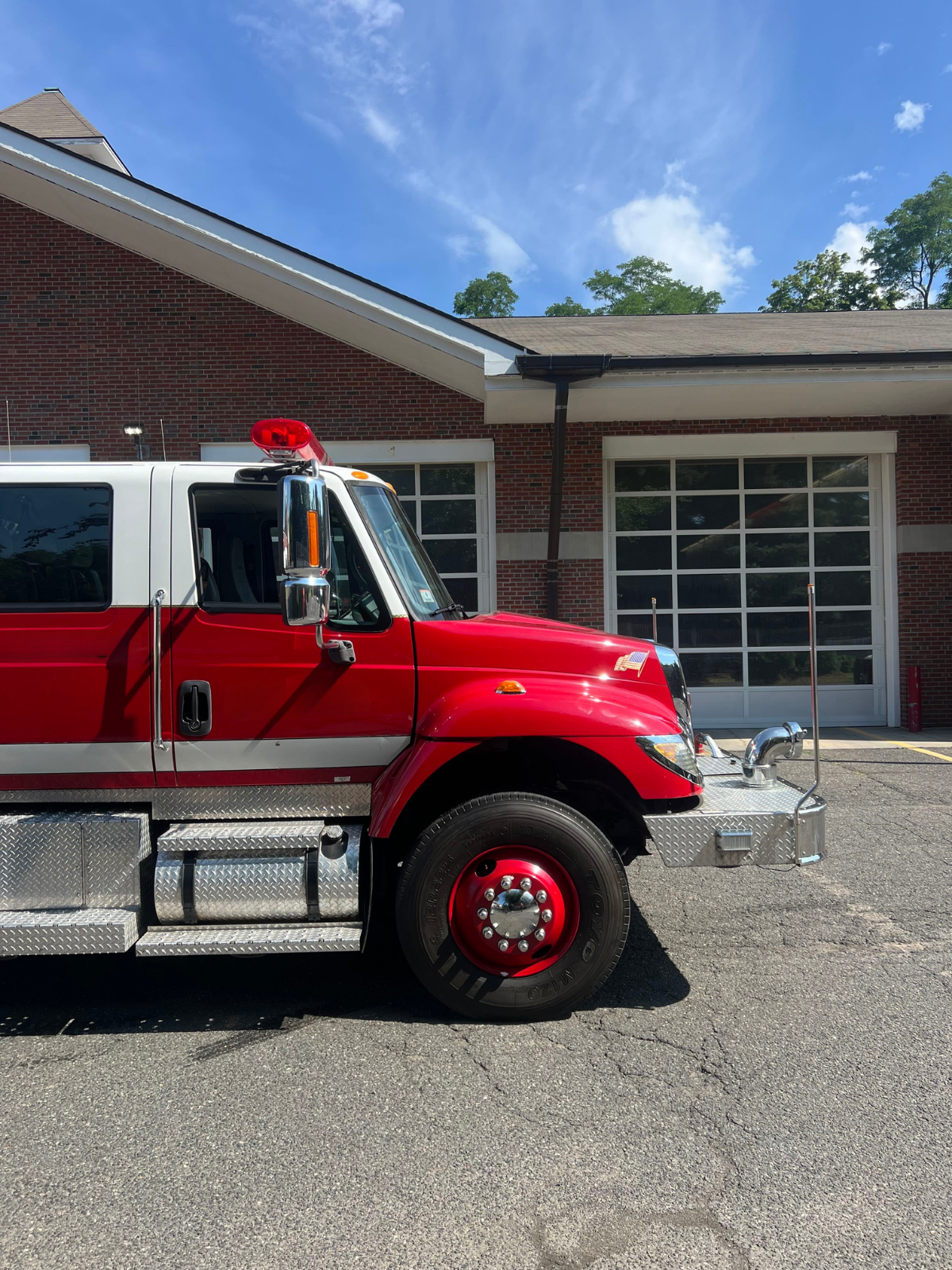 2004 International Pumper - image 3