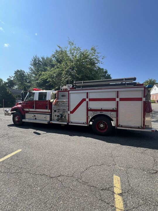 2004 International Pumper - image 7