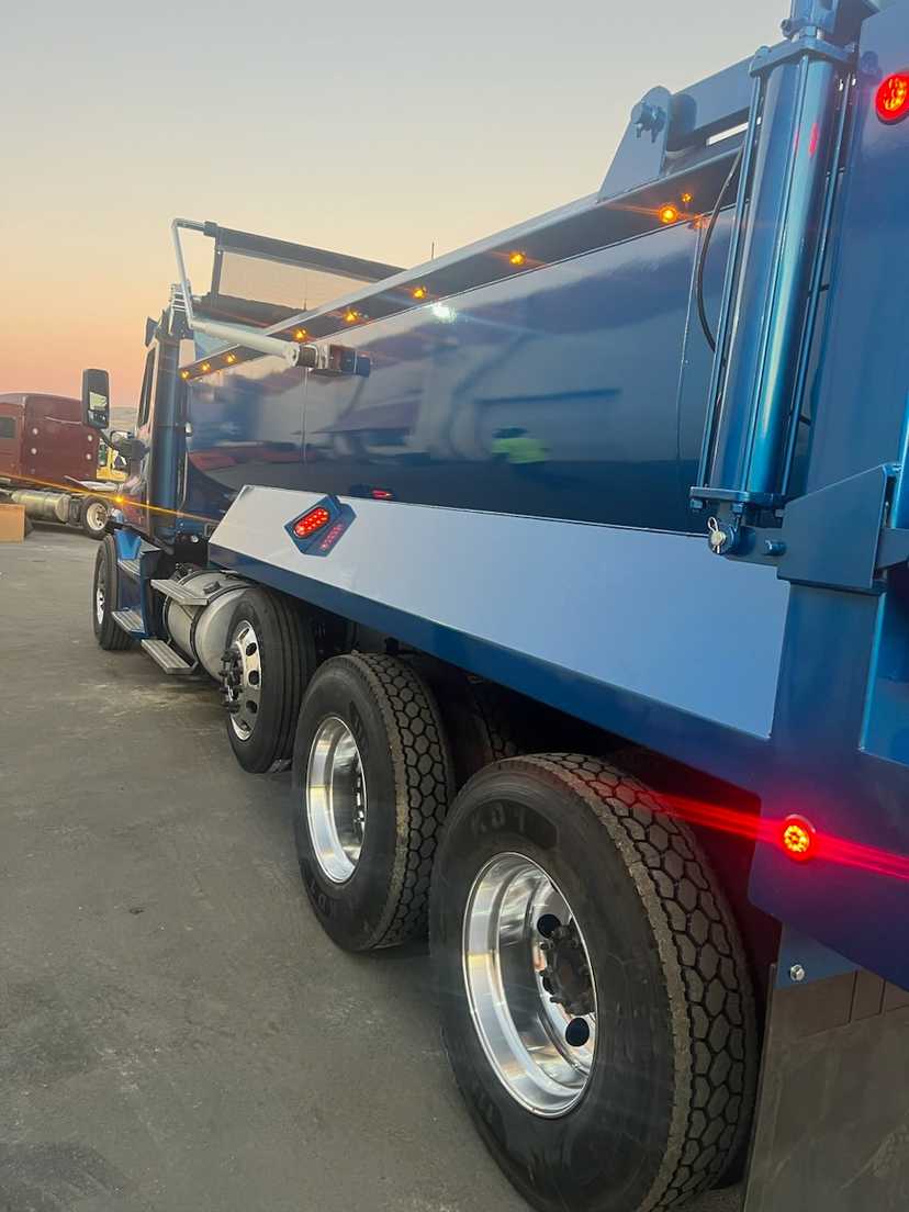 2018 Peterbilt 579 Sleeper Cab — photo 6