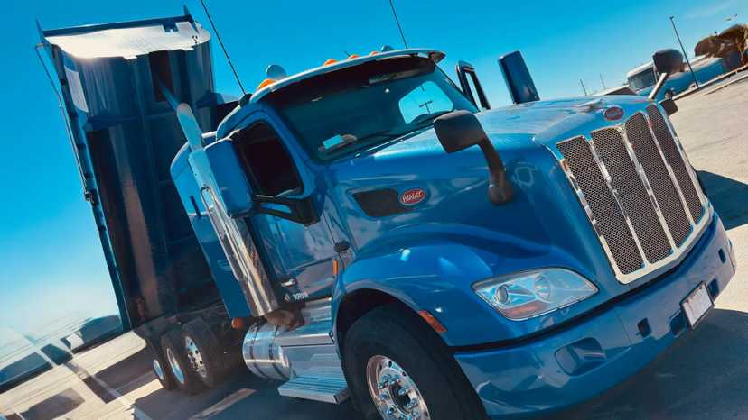 2018 Peterbilt 579 Sleeper Cab — photo 3