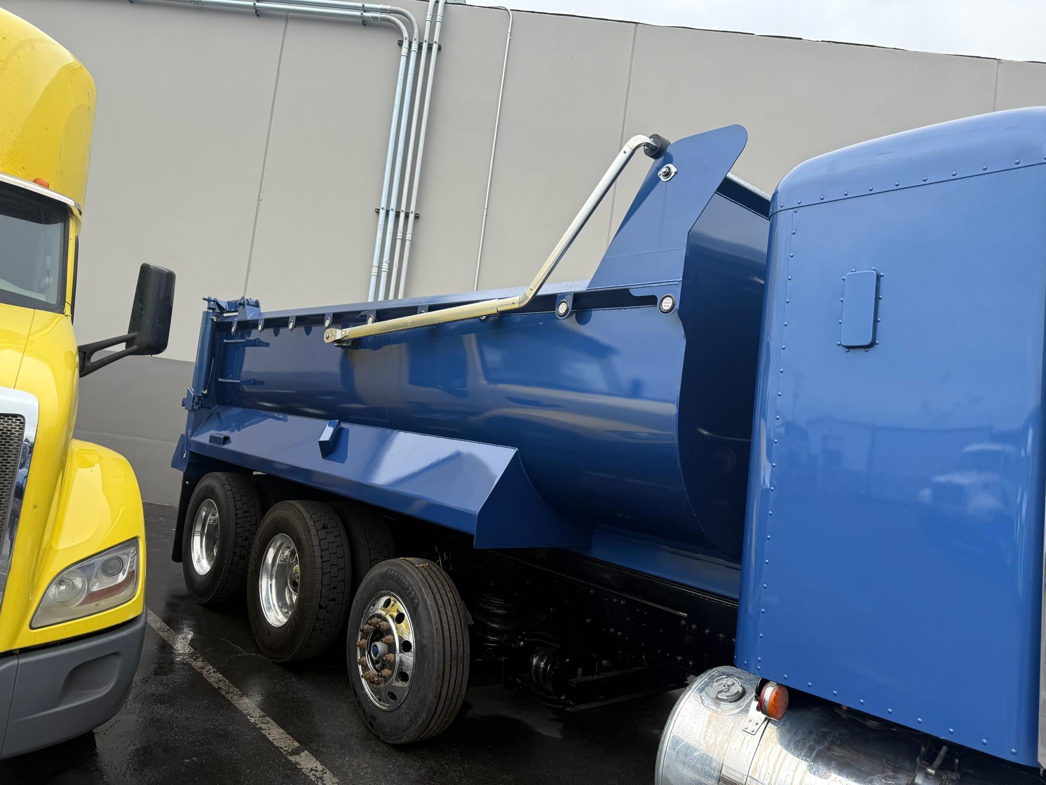 2018 Peterbilt 579 Sleeper Cab - image 5