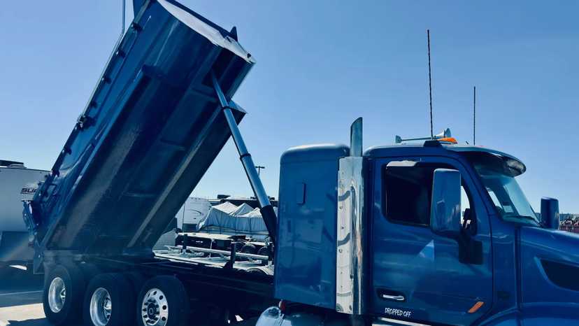 2018 Peterbilt 579 Sleeper Cab — photo 2