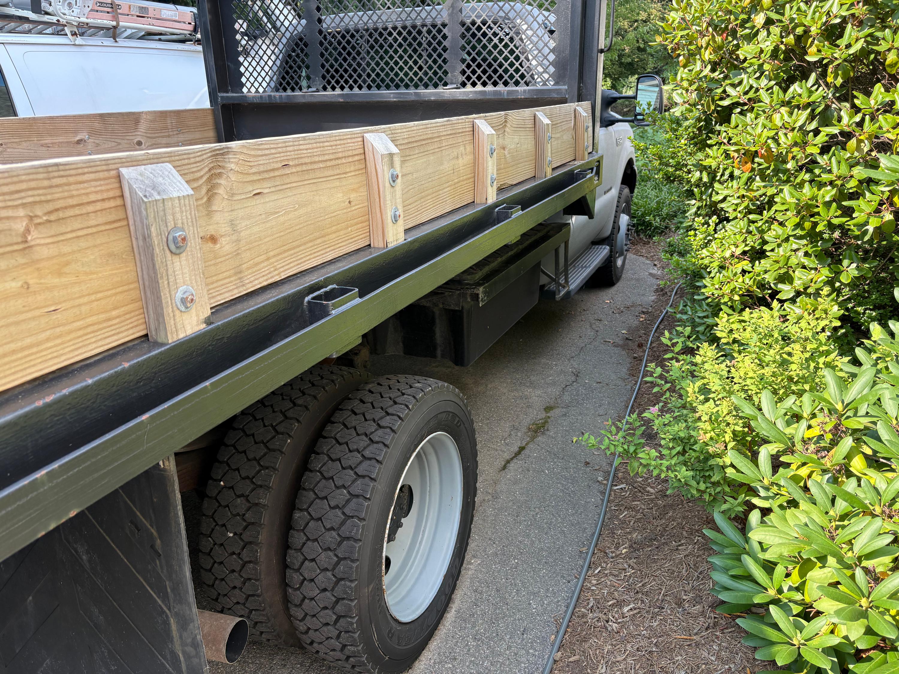 1999 Ford F450 Dump Truck - image 6