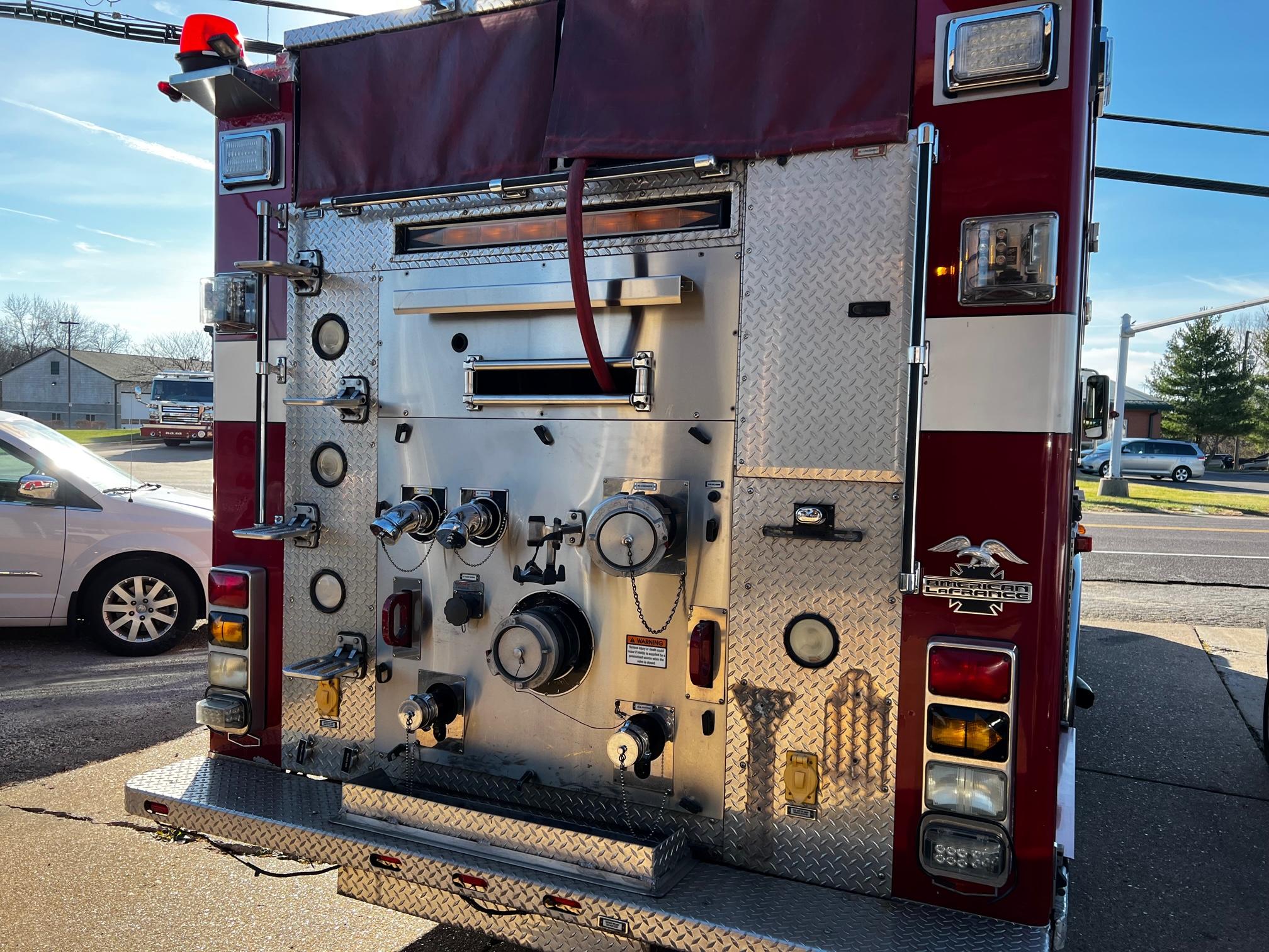 2002 American LaFrance Freightliner Pumper Tanker - image 3