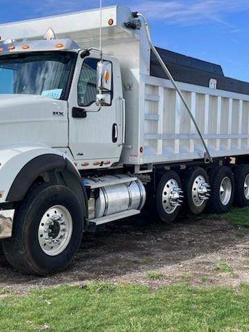 2022 International MX620 Dump Truck - image 3