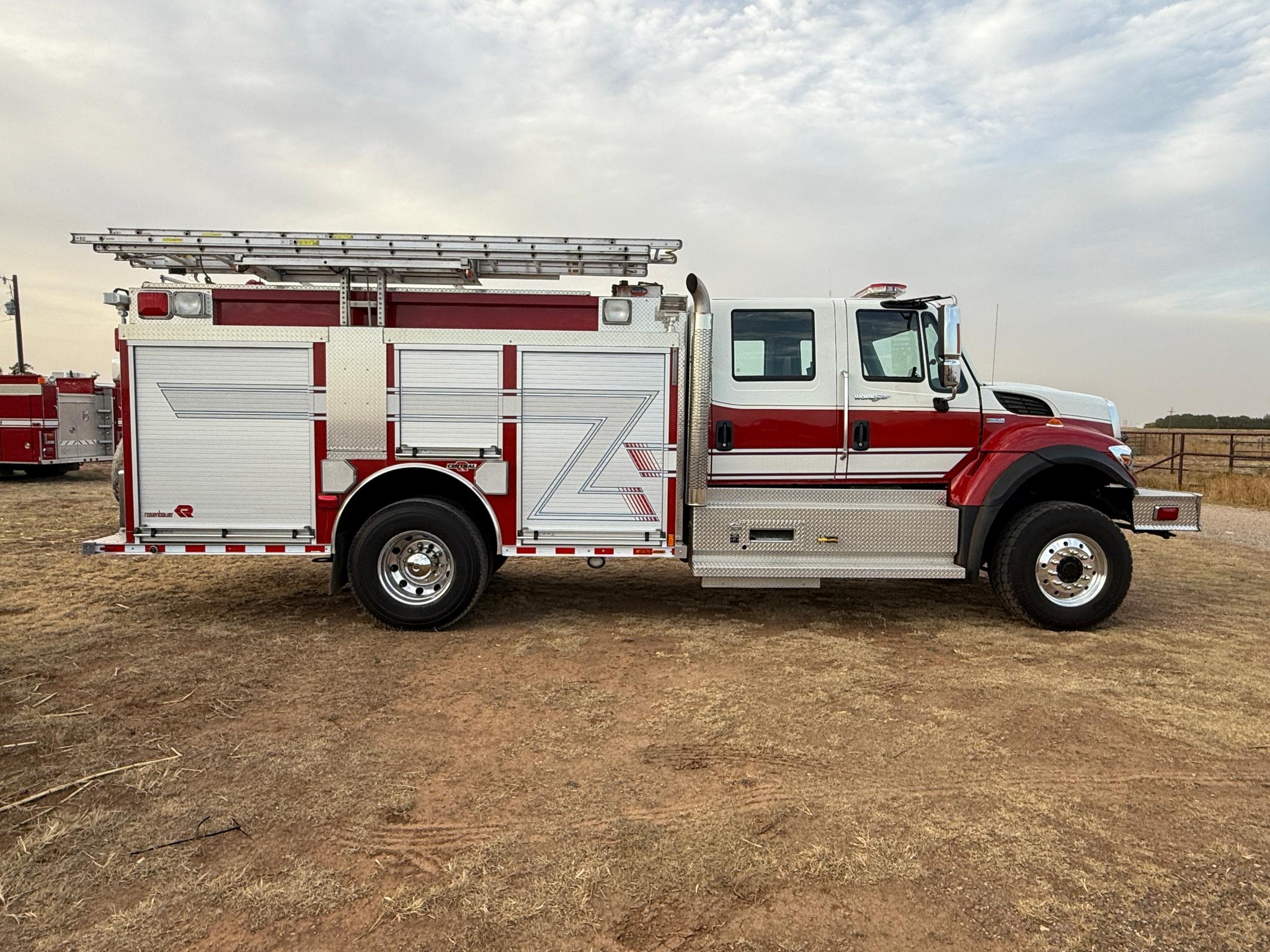2008 Rosenbauer Timberwolf - image 4