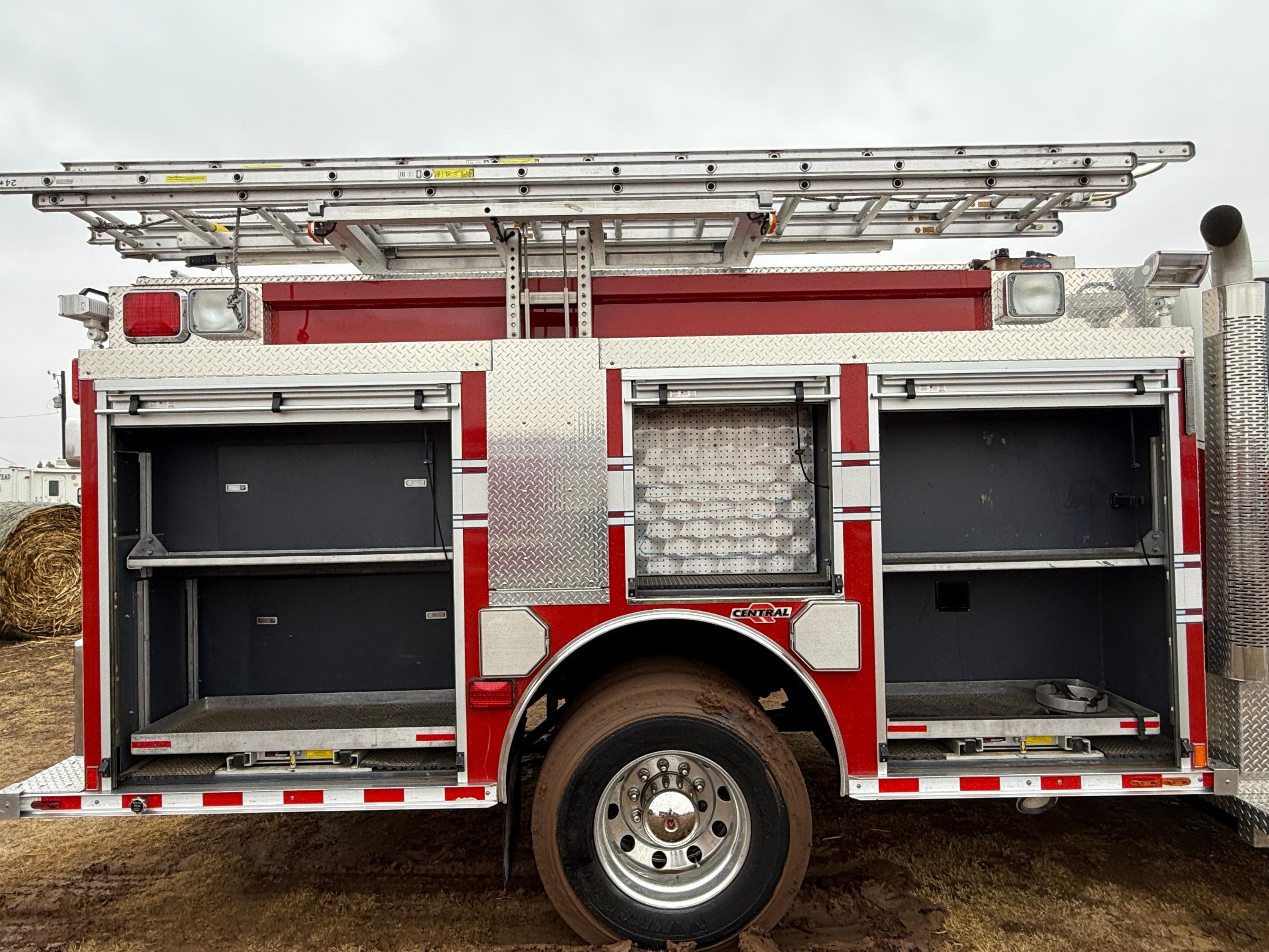 2008 Rosenbauer Timberwolf - image 7