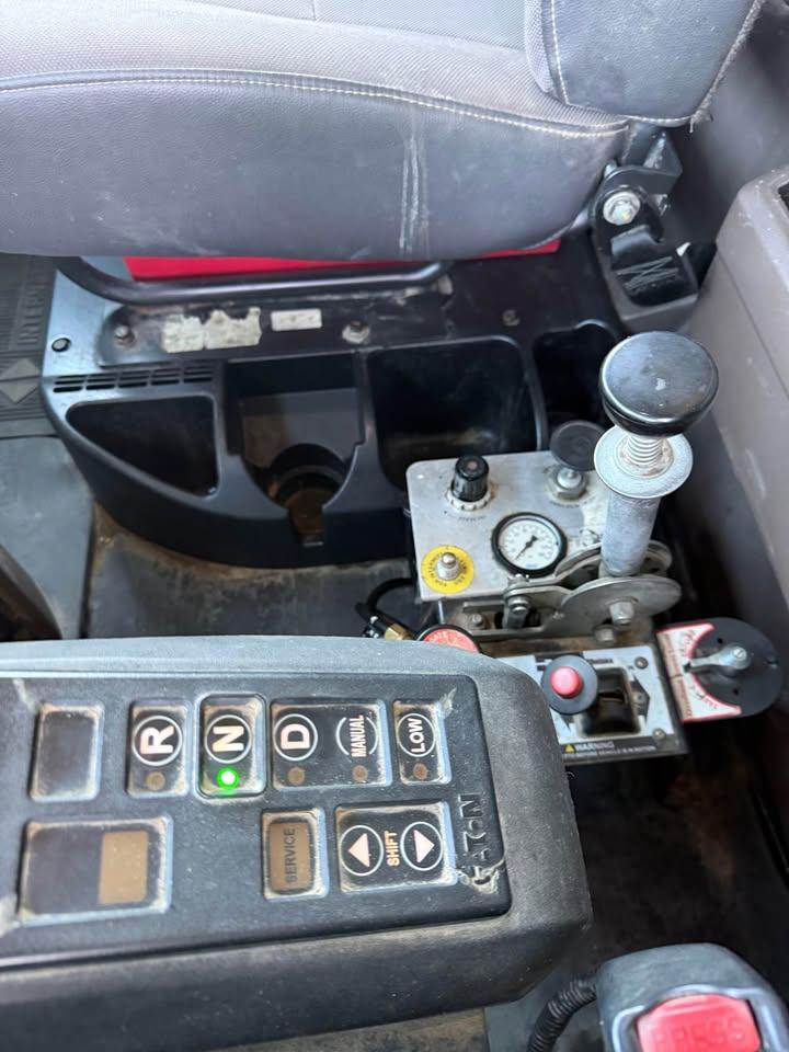 2018 International HX 620 Dump Truck - image 15