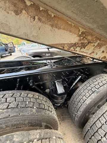 2018 International HX 620 Dump Truck — photo 7