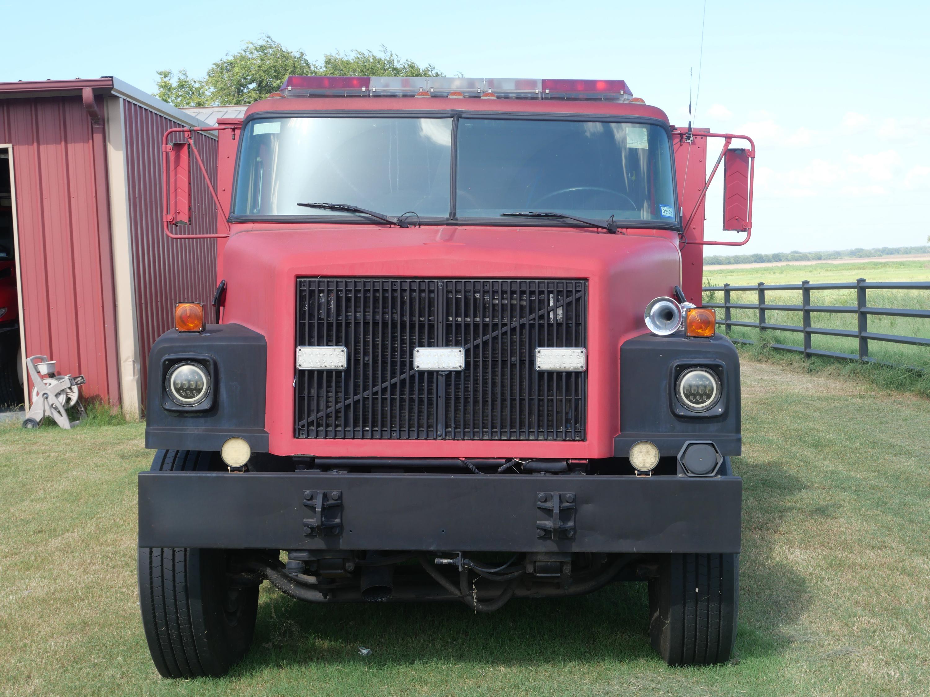 1996 5000 gallon Kovatch/Volvo Tanker - image 7