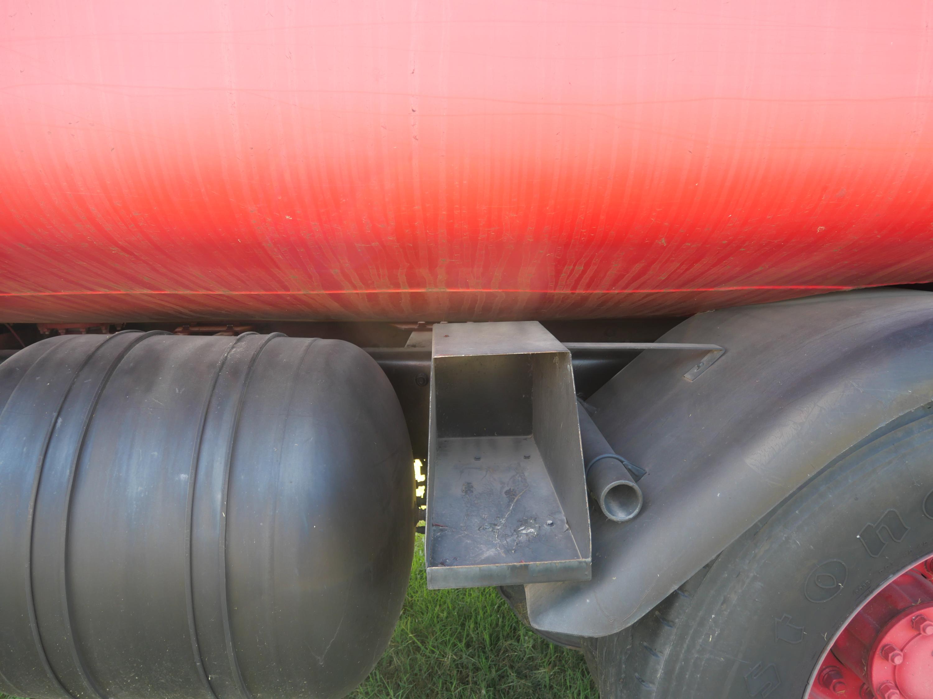 1996 5000 gallon Kovatch/Volvo Tanker - image 30