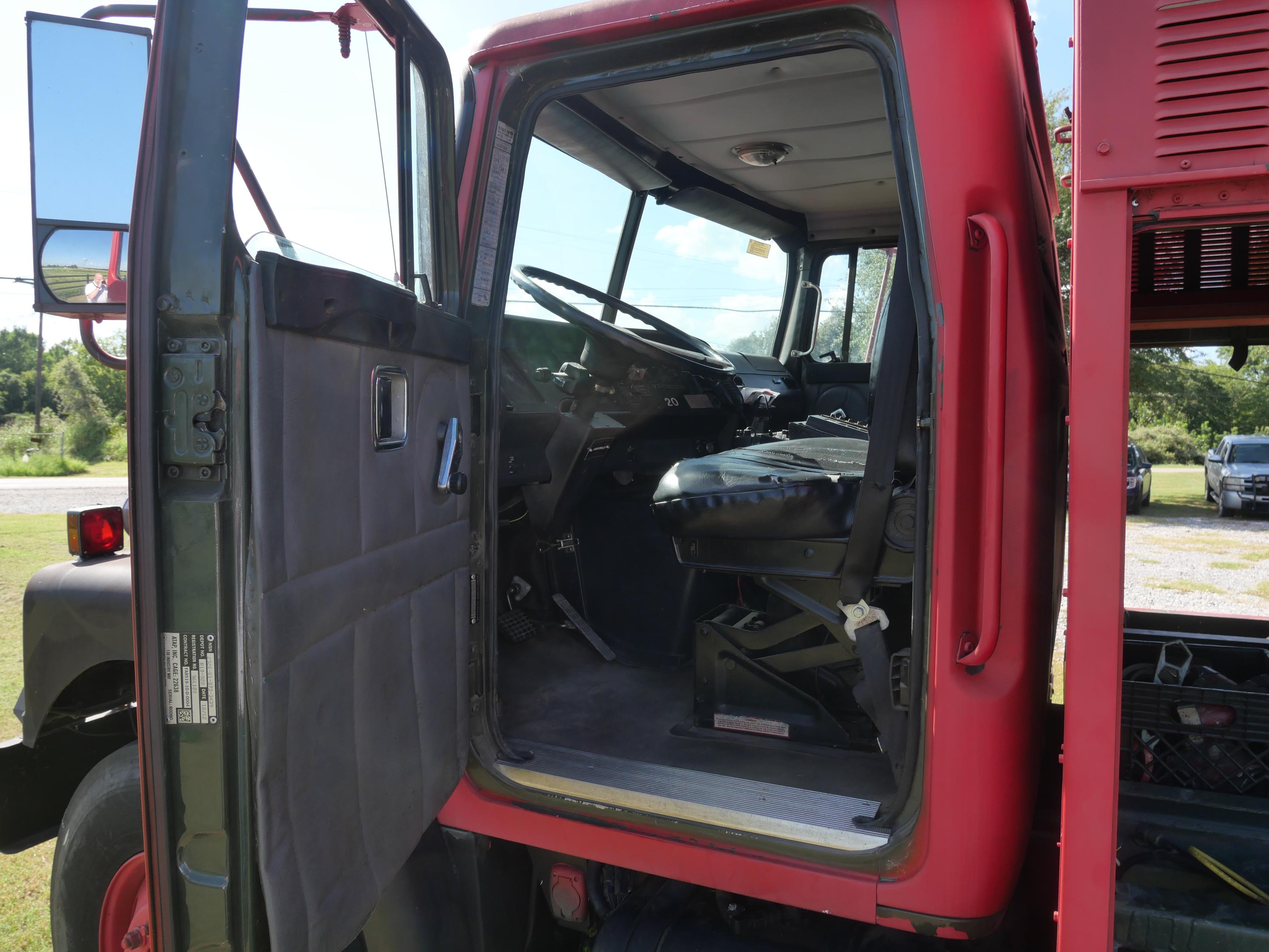 1996 5000 gallon Kovatch/Volvo Tanker - image 31