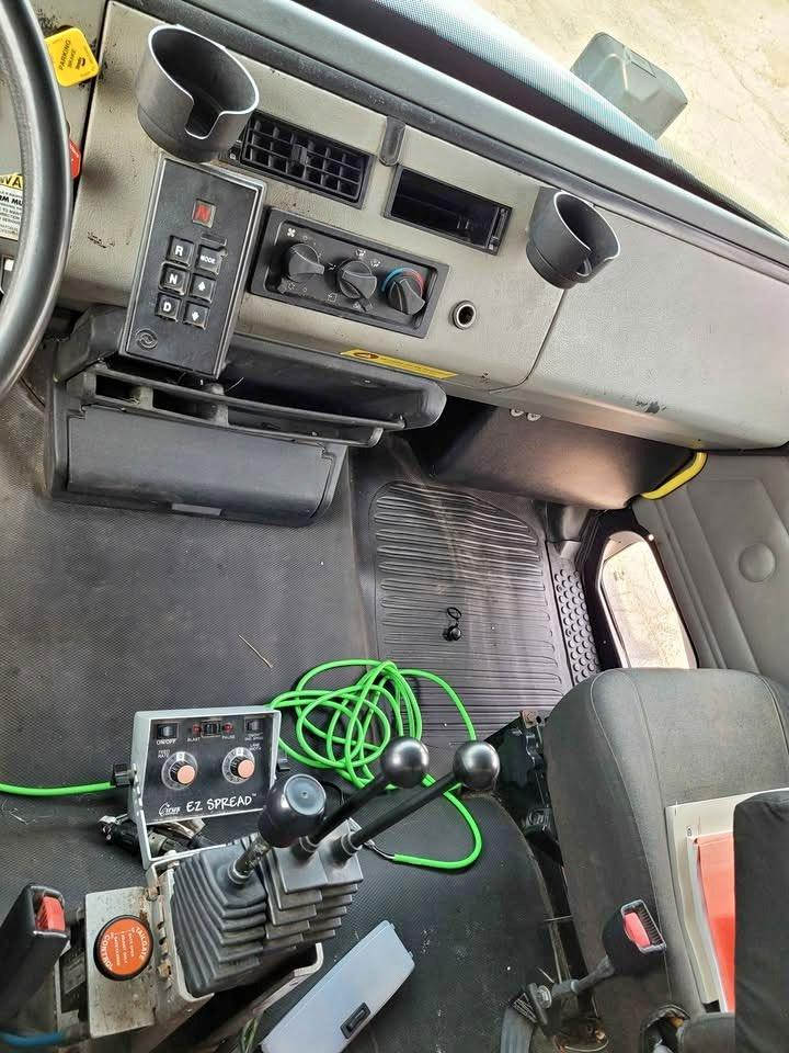 2003 Freightliner FL70 Dump Truck - image 2