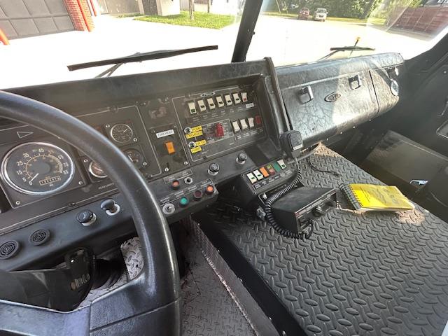 1992 Pierce Telesquirt - image 3