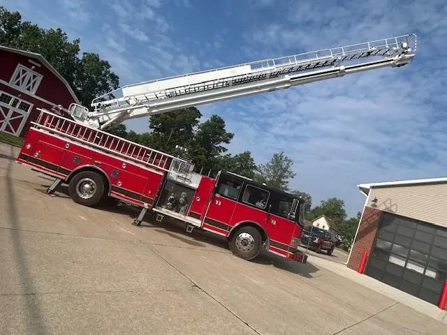 1992 Pierce Telesquirt - image 1