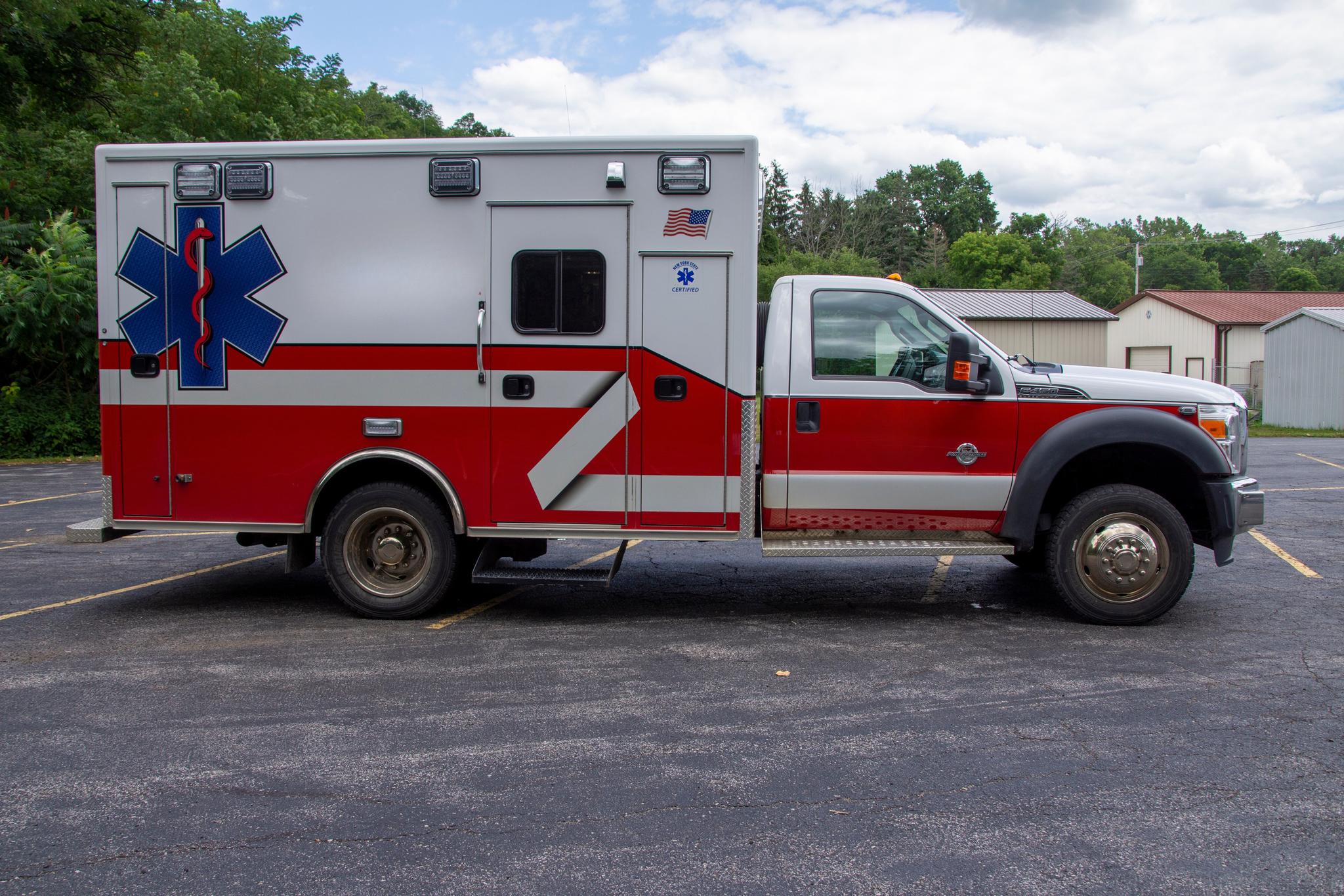 2016 F450 Medix 4x4 Type I - image 5