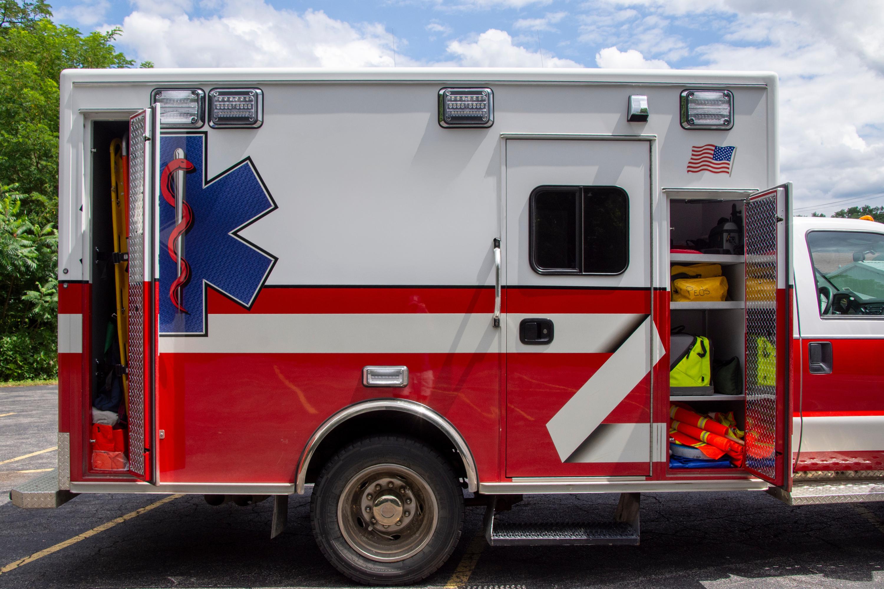 2016 F450 Medix 4x4 Type I - image 12