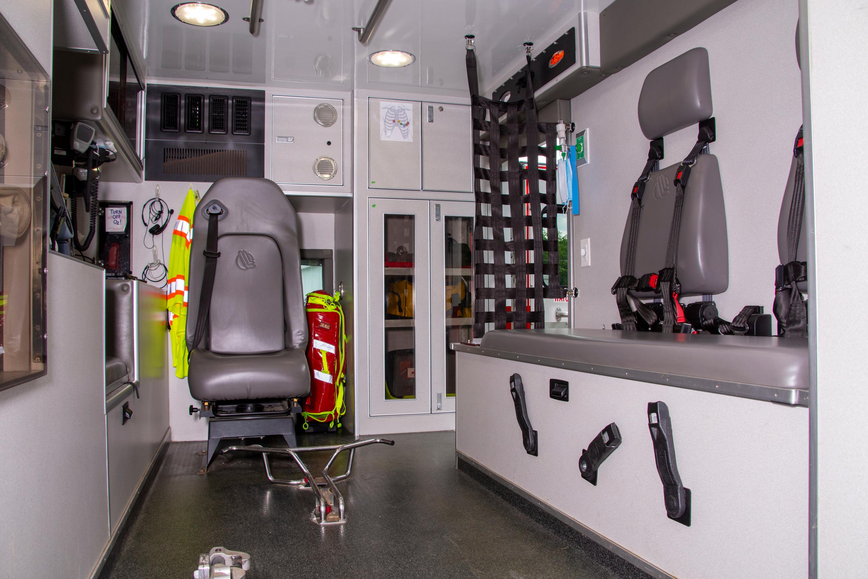 2016 F450 Medix 4x4 Type I - image 26