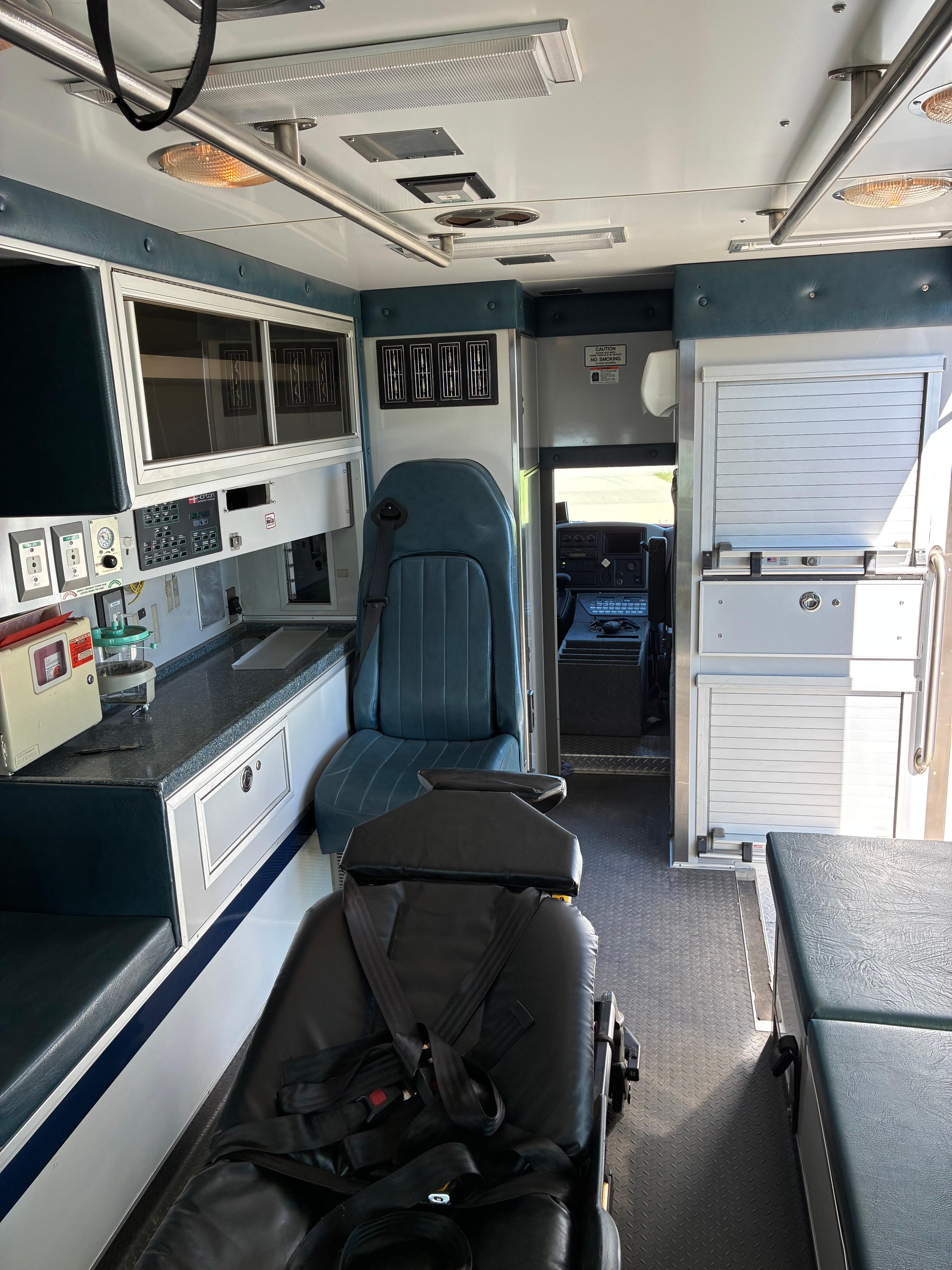 2008 Horton International Type I Ambulance - image 8